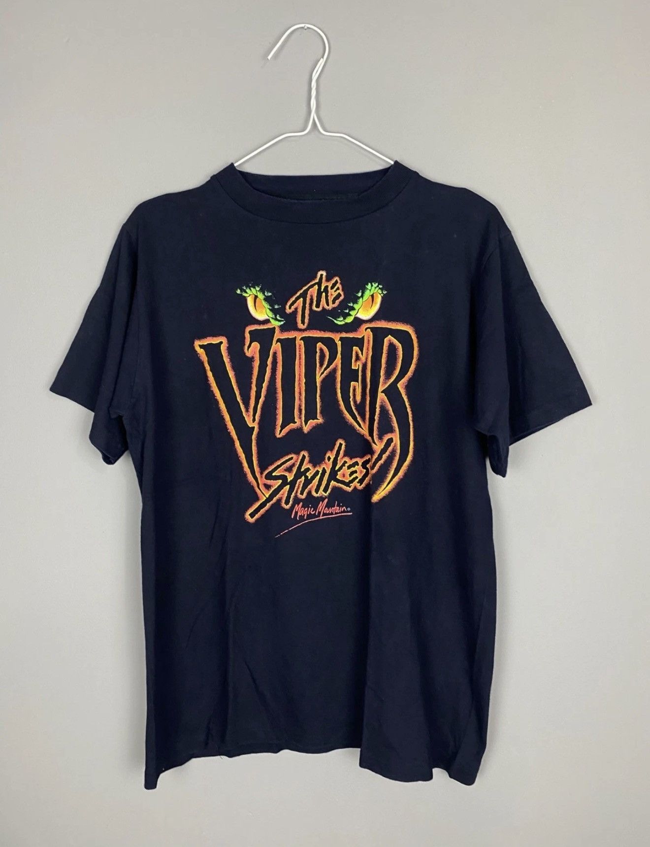 Band Tees Vintage 90s Viper Roller Magic Mountain Coaster T-Shirt Size US L / EU 52-54 / 3 - 1 Thumbnail