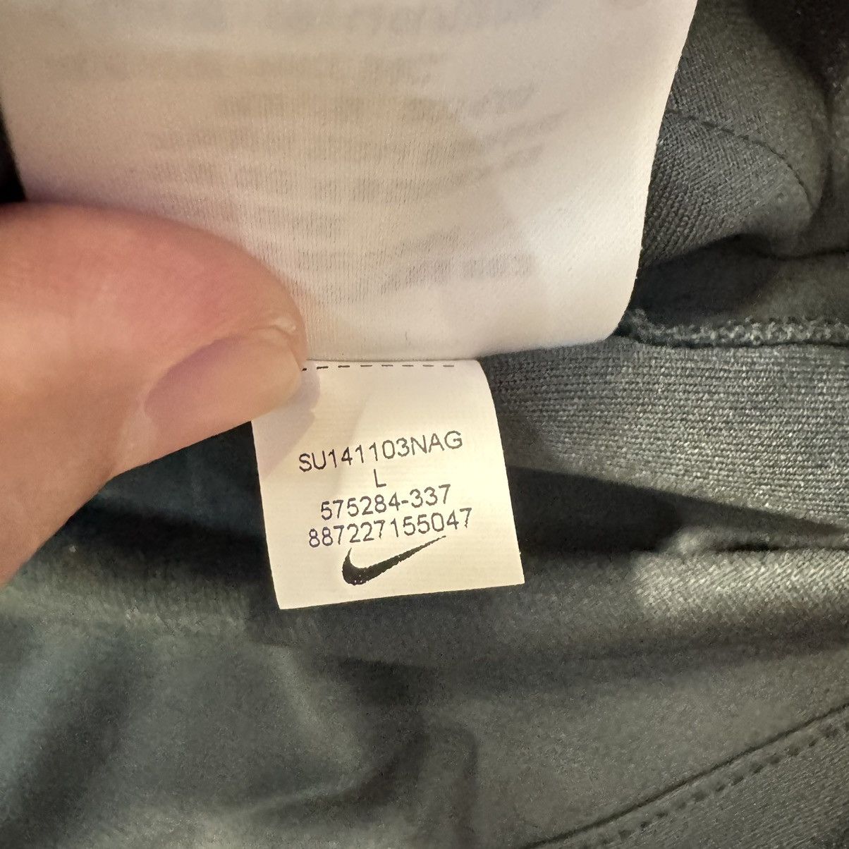 Nike Brazil 2014 away shirt #7 Pato Size US L / EU 52-54 / 3 - 9 Thumbnail