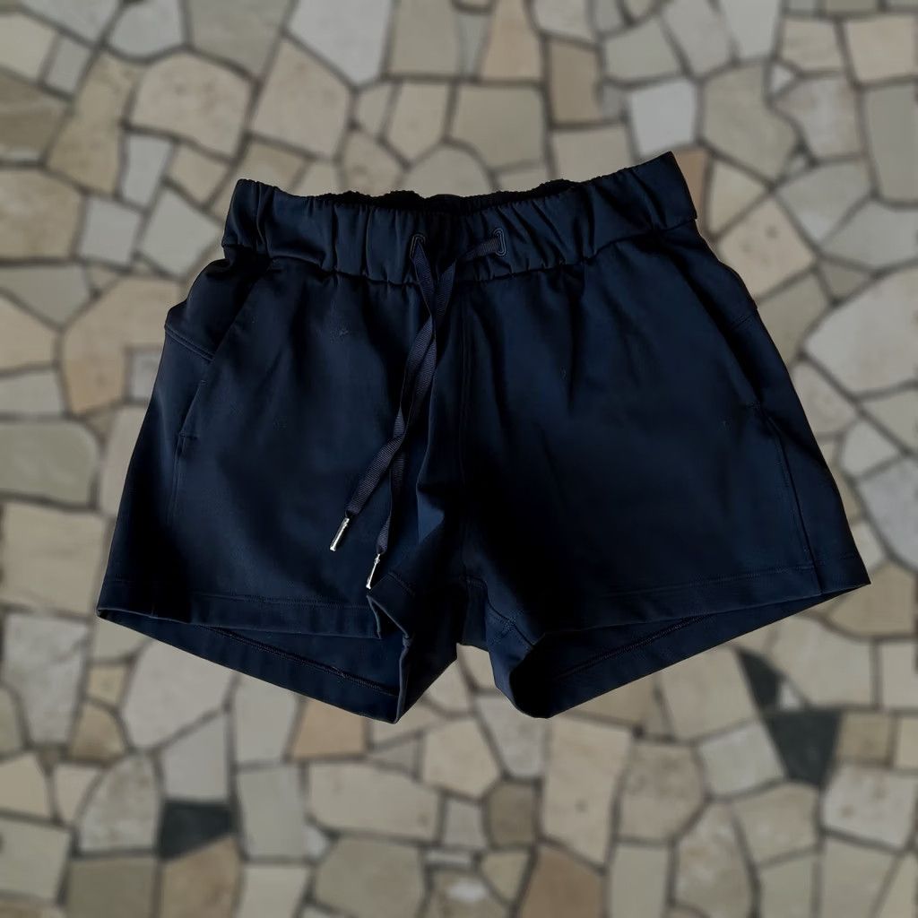 Lululemon Lululemon On the Fly Short Black 2.5" Inseam Women’s 2 Athletic Shorts Pants Black Size 26" / US 2 / IT 38 - 1 Thumbnail