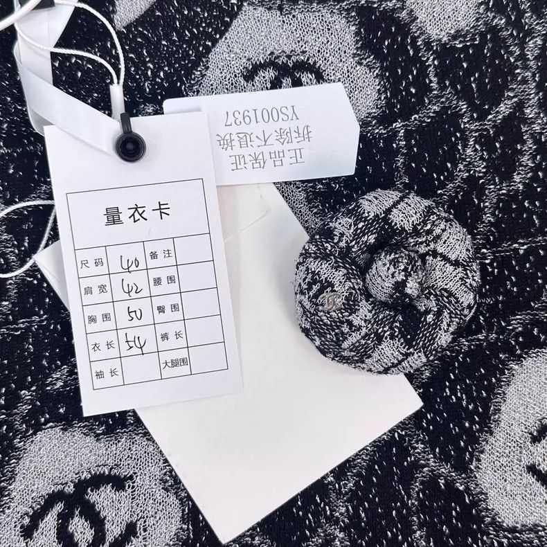 Chanel Chanel Camellia knitted sweater Size S / US 4 / IT 40 - 5 Thumbnail
