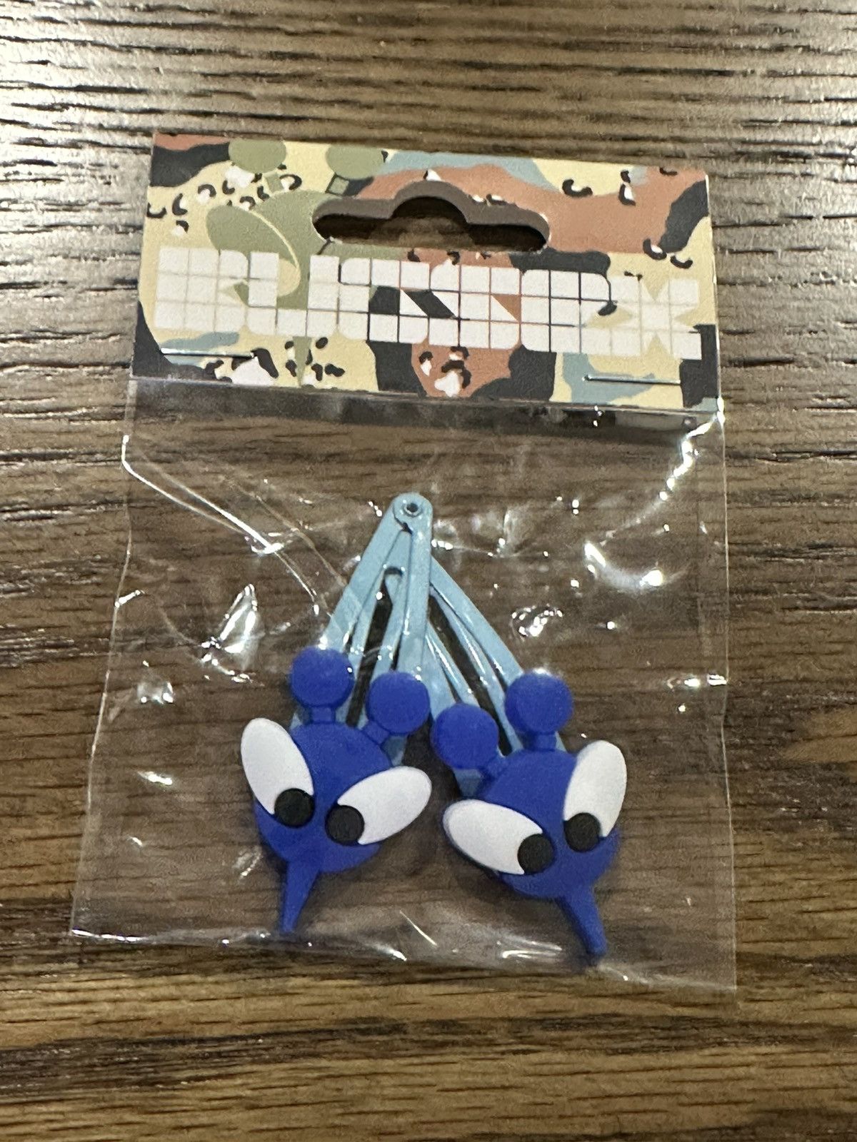 Happy99 BugSex hair clips Size ONE SIZE - 1 Thumbnail