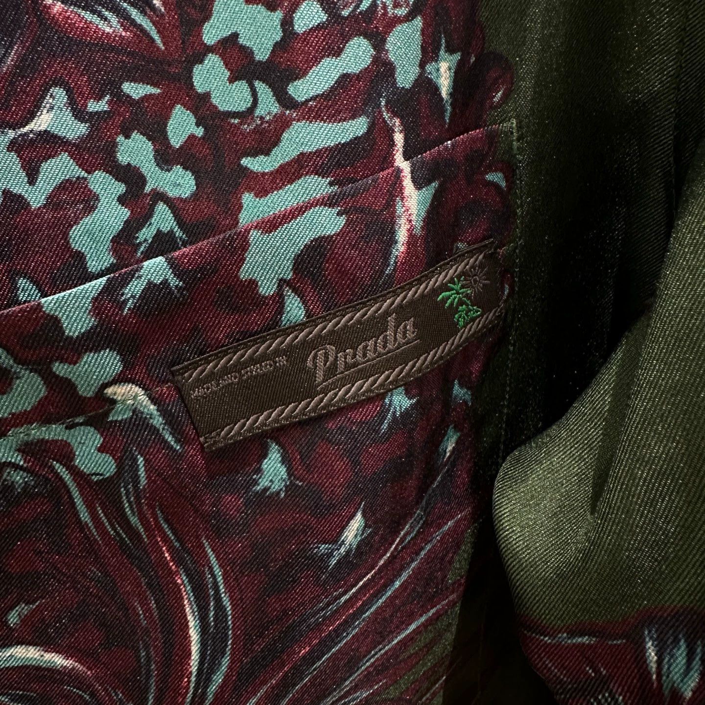 Prada Prada all-over floral logo silk shirt S Size US S / EU 44-46 / 1 - 6 Thumbnail