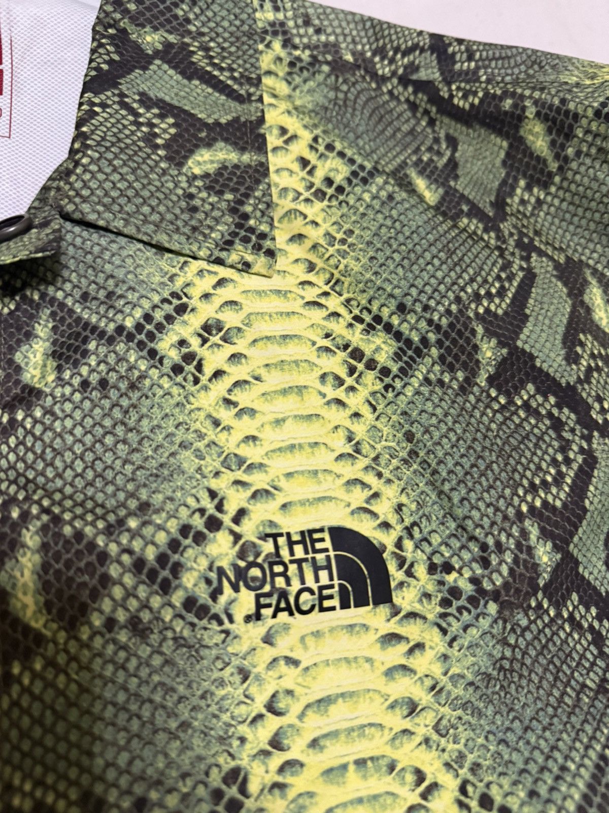 Supreme × The North Face Supreme tnf the north face snakeskin taped seam coach Jacket Size US M / EU 48-50 / 2 - 4 Thumbnail