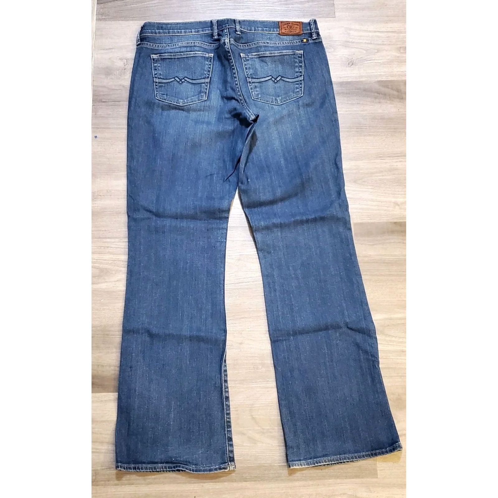 Lucky Brand Lucky Brand Sweet N' Low Jeans Women's Size 10/30 (33x32) Medium Wash Stretch Bootcut Blue Denim Pockets Mid Rise Size 32" / US 10 / IT 46 - 2 Thumbnail
