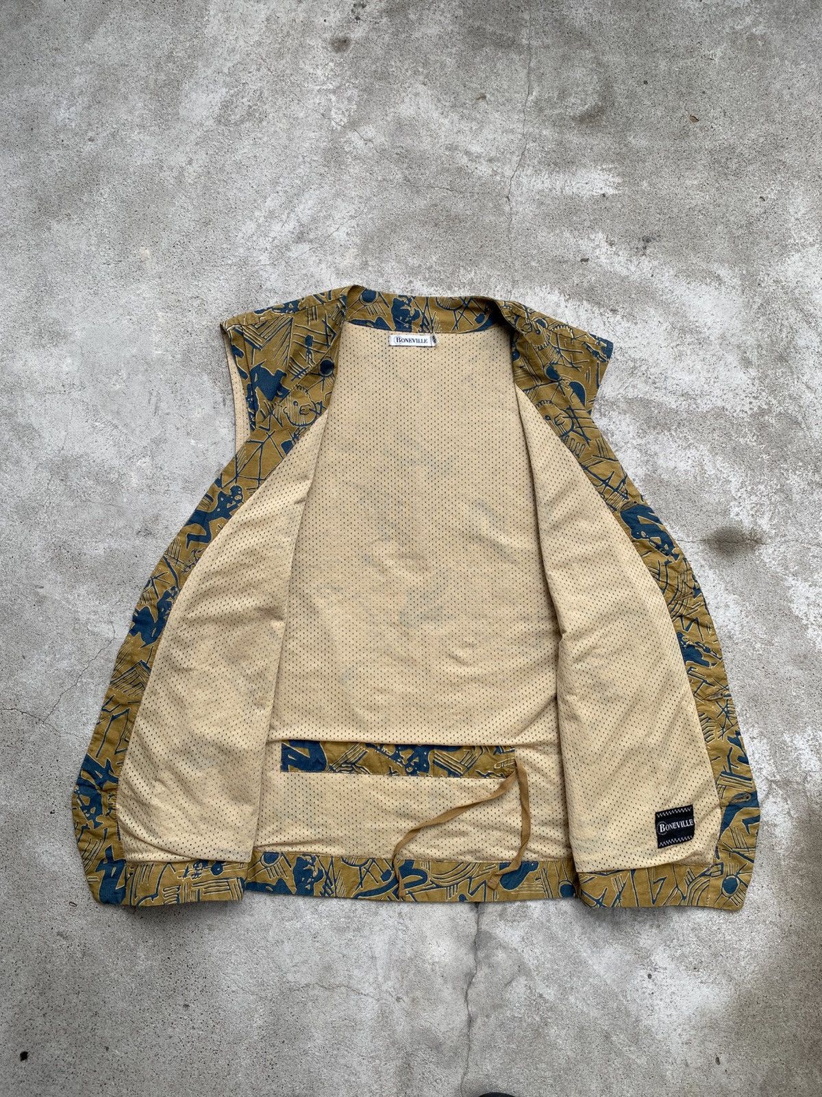 Boneville ARCHIVE BONEVILLE MASSIMO OSTI VEST Size US L / EU 52-54 / 3 - 6 Thumbnail