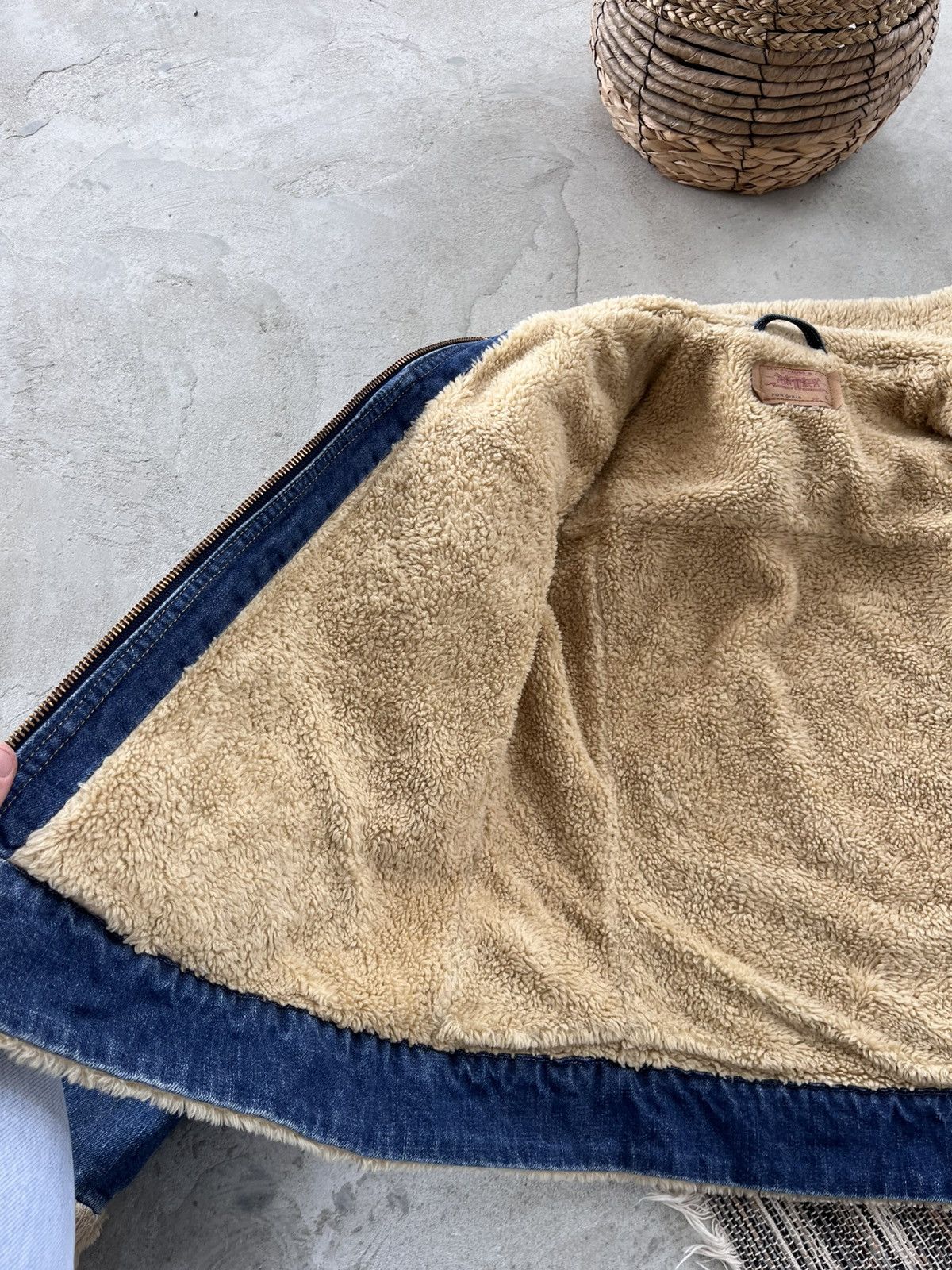 Levi's Vintage Levis Washed Denim Sherpa Bomber Jacket Avantgarde Size L / US 10 / IT 46 - 23 Thumbnail