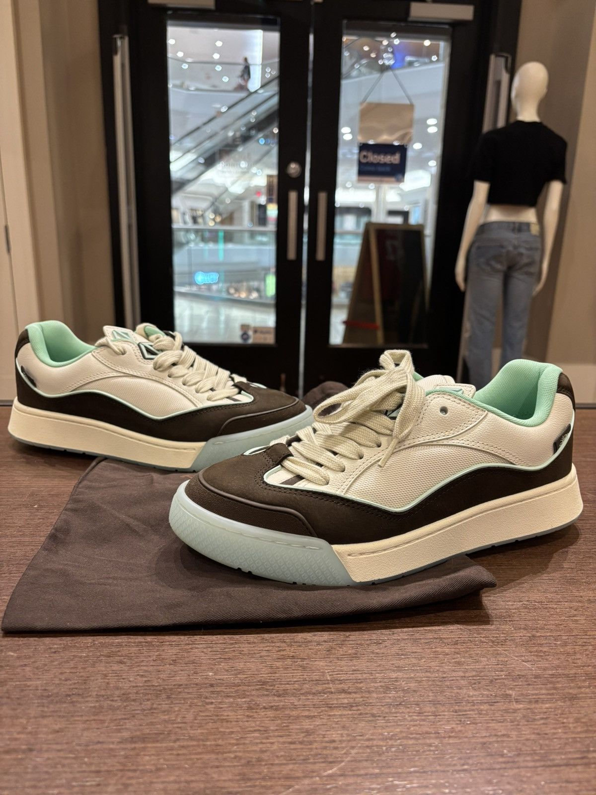 Dior × Travis Scott Dior X Travis Scott B713 Limited Low Top Size US 10 / EU 43 - 1 Thumbnail