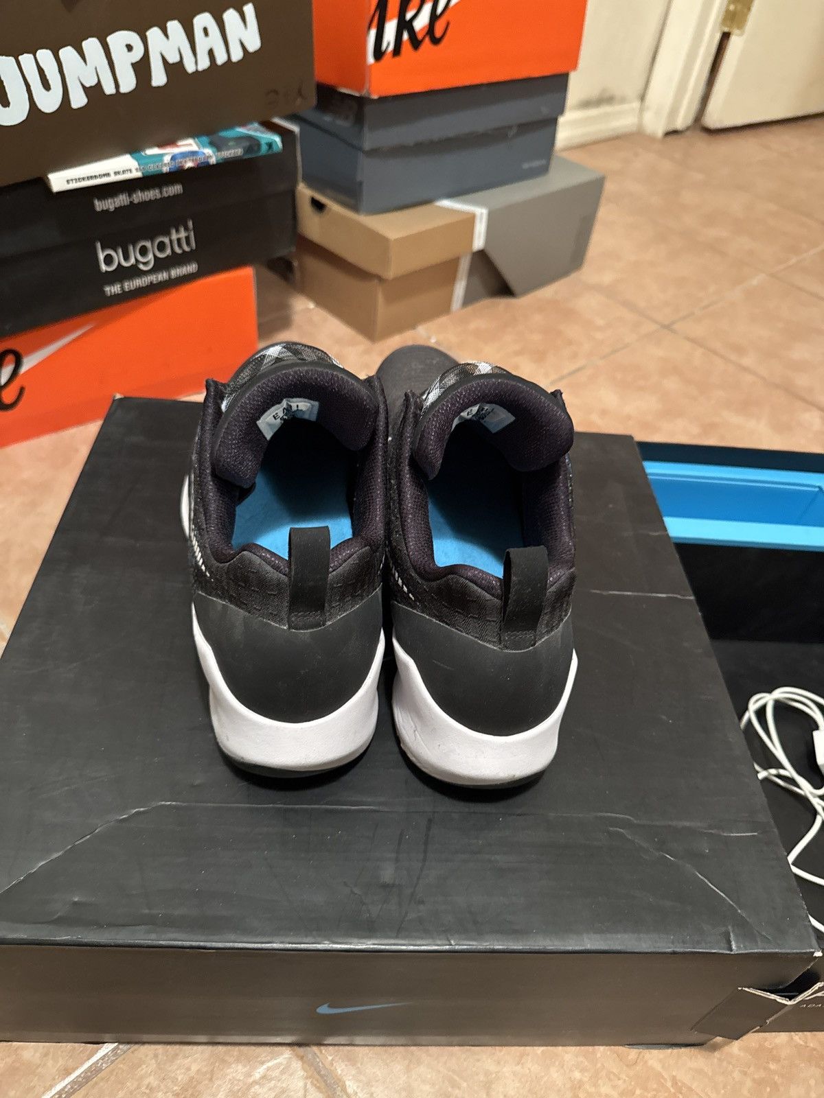 Nike Nike Hyper Adapt 1.0 black / white / blue lagoon size 12.5 Size US 12.5 / EU 45-46 - 9 Thumbnail
