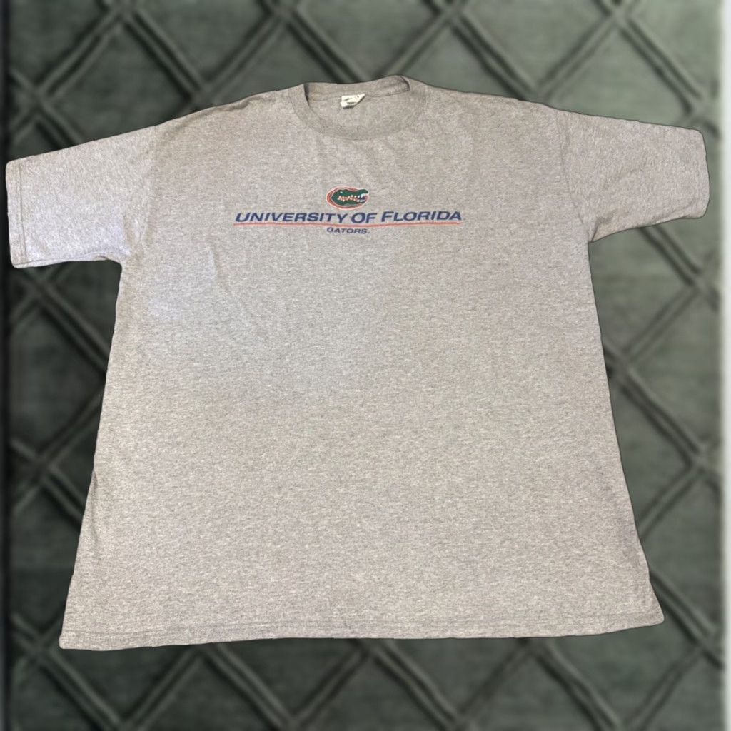Vintage VINTAGE 90s University of Florida Gators NCAA T-Shirt 2XL Gray Cotton Exchange Men Shirt Size US XXL / EU 58 / 5 - 1 Thumbnail