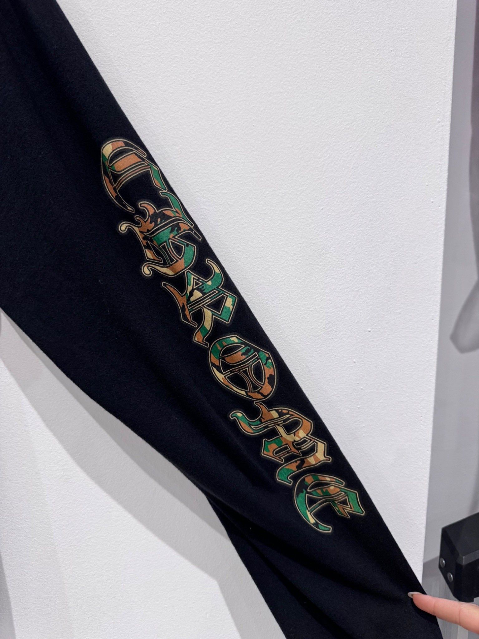 Chrome Hearts Chrome Hearts Camo Long Sleeve Black Size US M / EU 48-50 / 2 - 6 Thumbnail