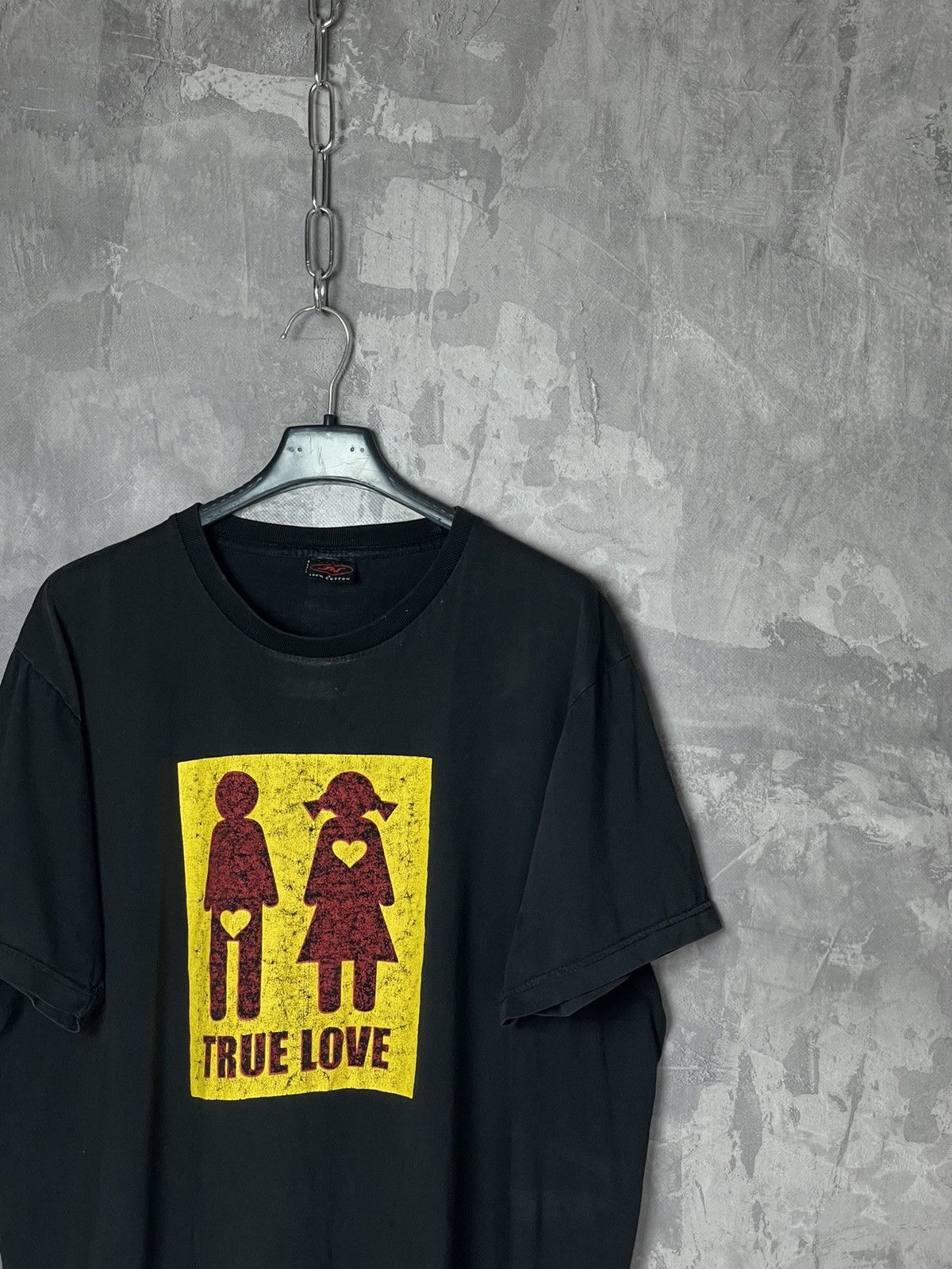 Vintage Vintage American Humour T shirt Faded “True Love” 90s Tee Size US L / EU 52-54 / 3 - 4 Thumbnail