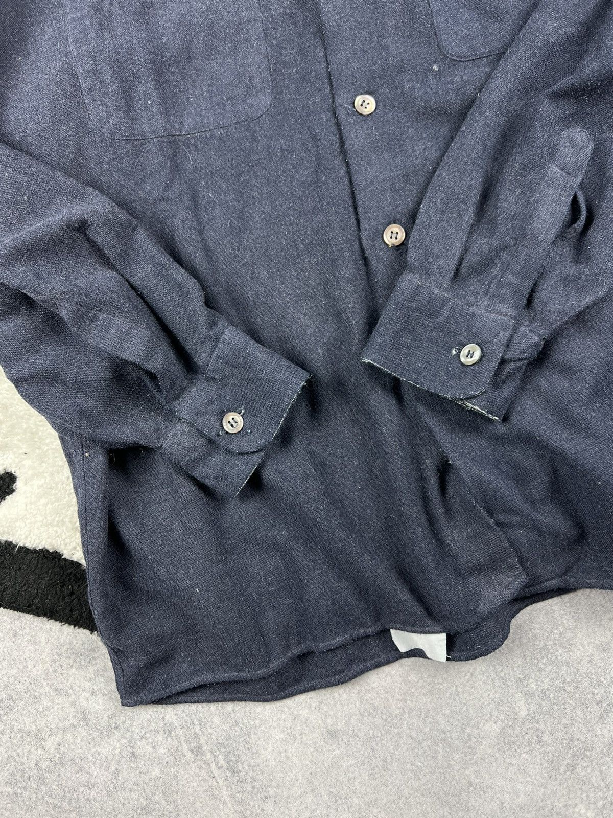 Valentino Vintage Valentino Wool Old Money Luxury Button Up Shirt Size US XL / EU 56 / 4 - 5 Thumbnail