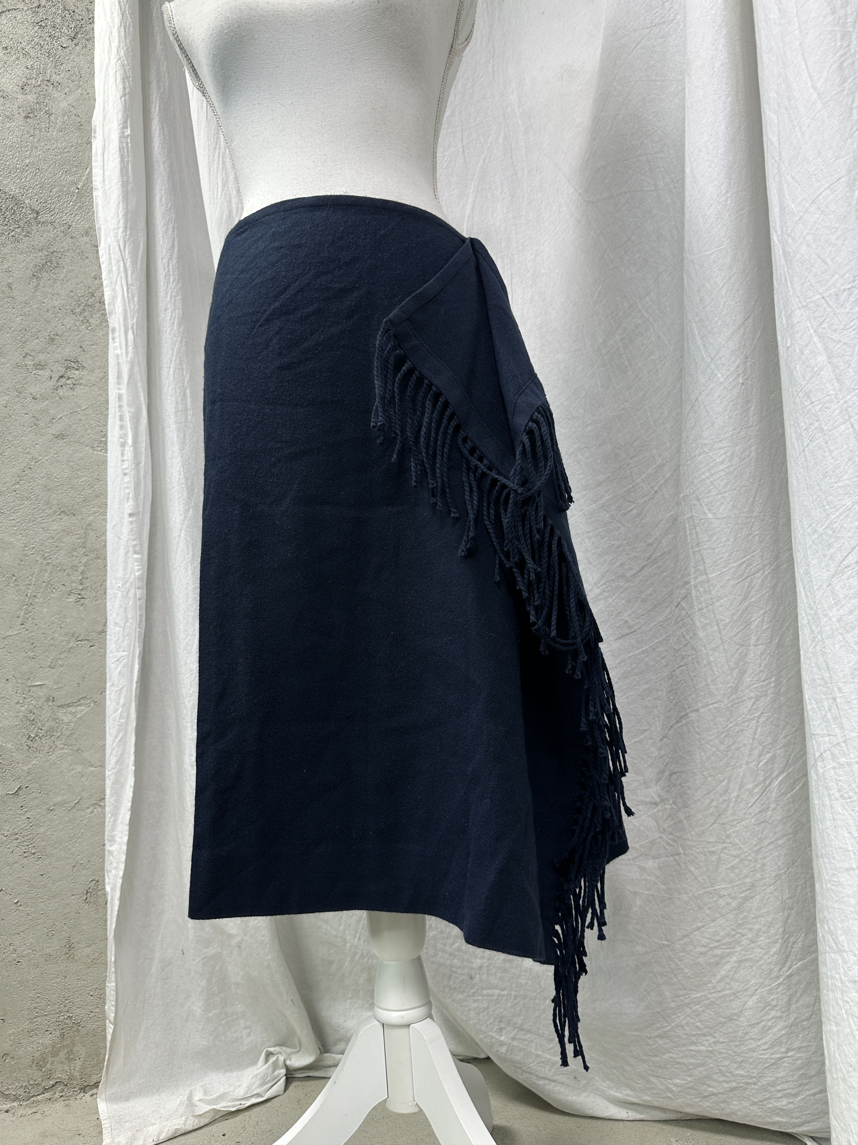 JW Anderson Vintage Avant Garde JW Anderson x Uniqlo Midi Skirt 00s Size 27" / US 4 / IT 40 - 1 Thumbnail
