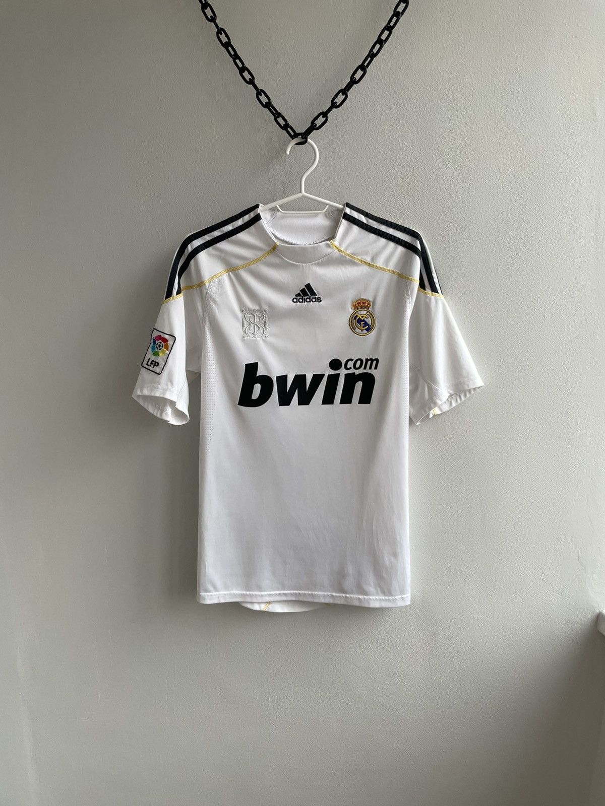 Adidas Real Madrid 2009 2010 Home Football Jersey Soccer Shirt Size US M / EU 48-50 / 2 - 1 Thumbnail