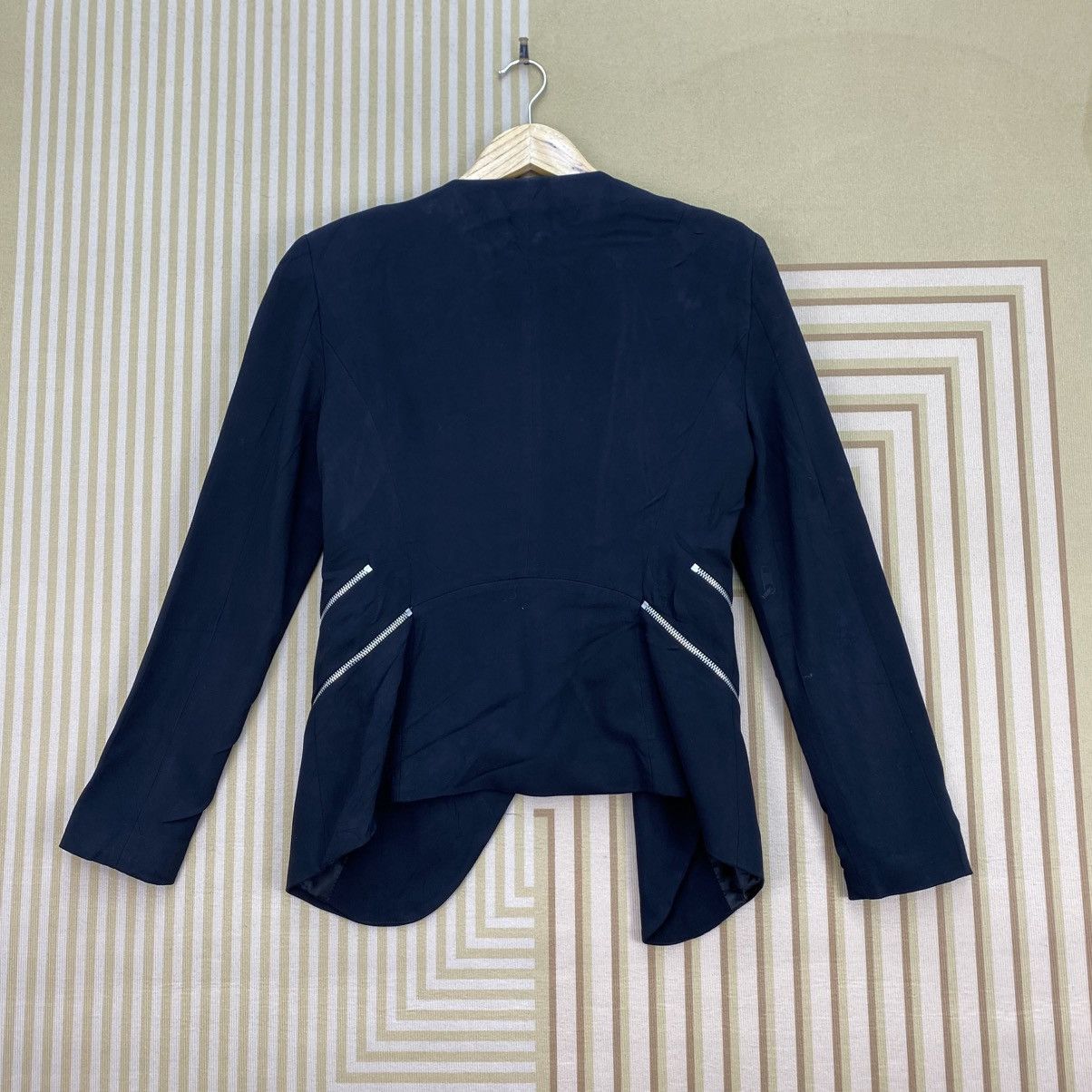 Zara 🫶 Zara Woman blazer Button Less With Zipper Waterfall Size M / US 6-8 / IT 42-44 - 2 Thumbnail