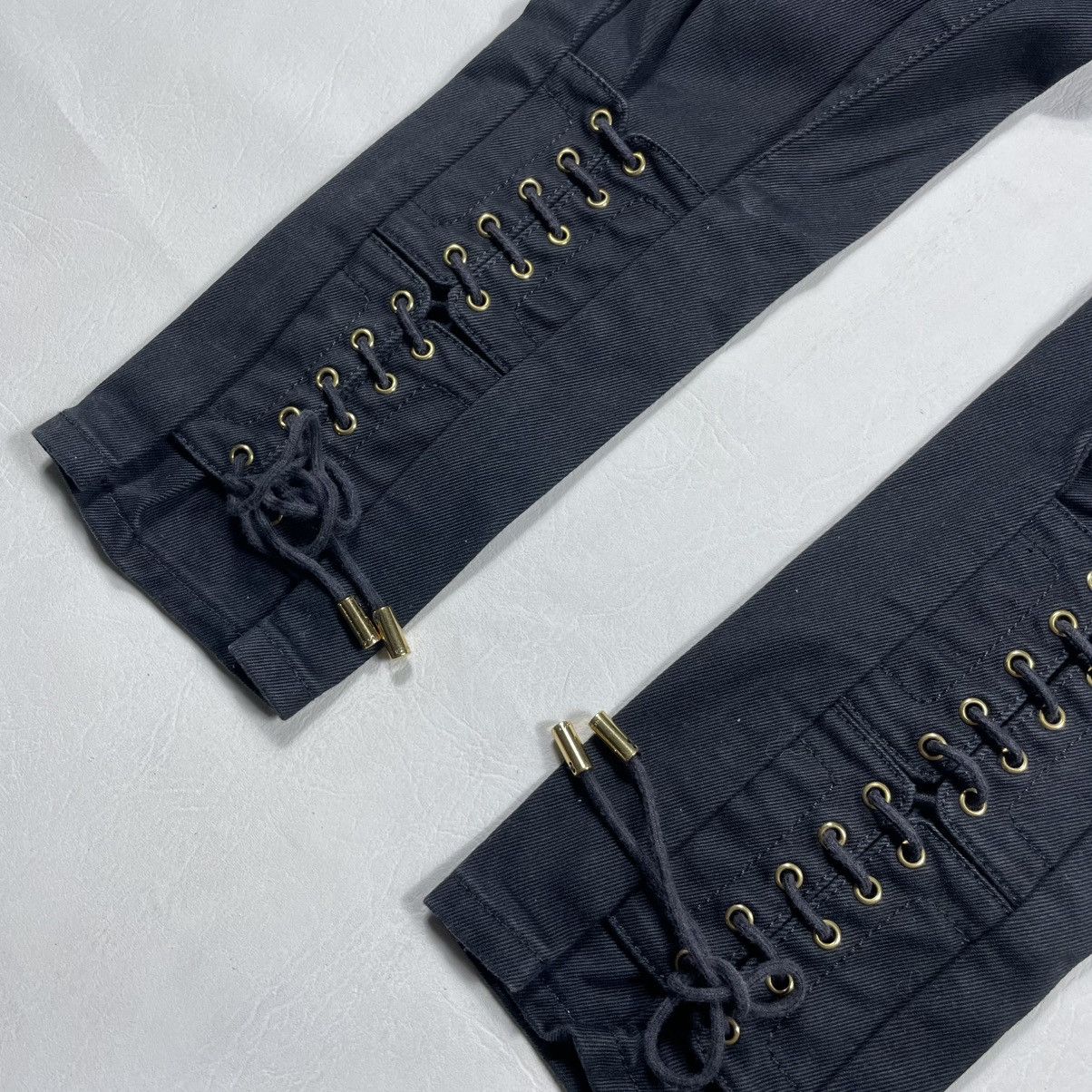 GUCCI FW17 -ALESSANDRO MICHELE CORSET LACE UP LEGGINGS PANTS