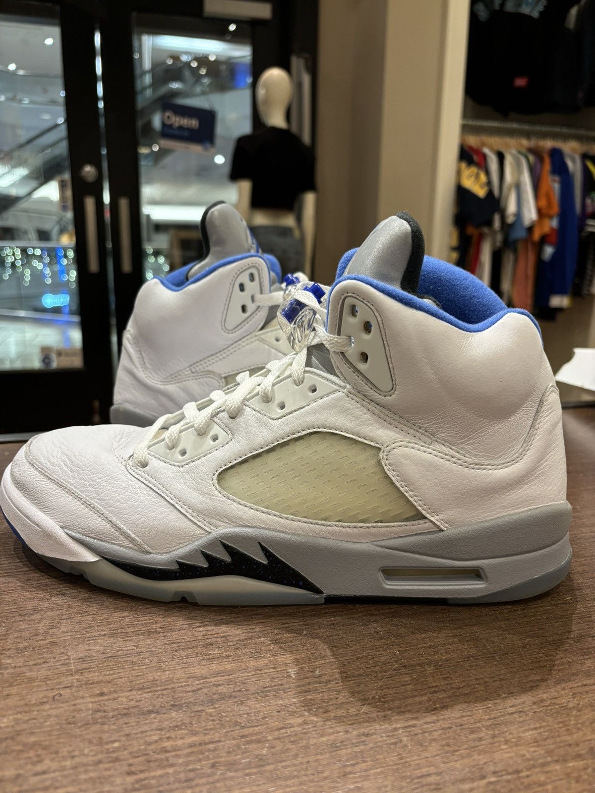 Jordan Brand Jordan 5 retro stealth Size US 13 / EU 46 - 2 Thumbnail