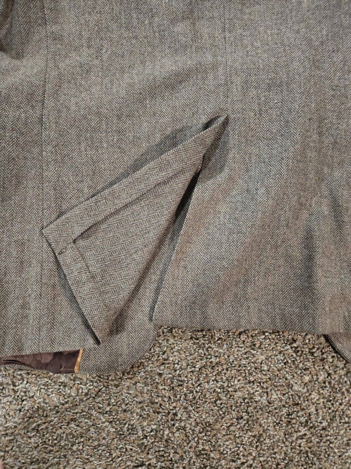 Stafford Stafford Herringbone Pattern 3 Piece Suit 44S SEE MEASURE Size 38R - 9 Thumbnail
