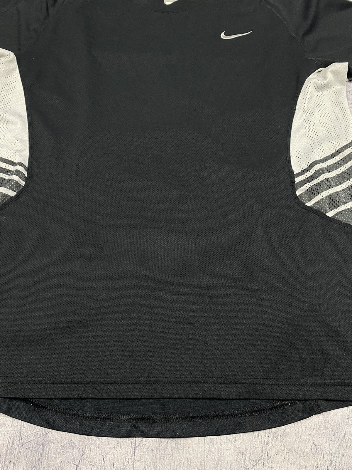 Nike × Vintage Vintage 00s Nike Y2K Drill Tee Size US M / EU 48-50 / 2 - 8 Thumbnail