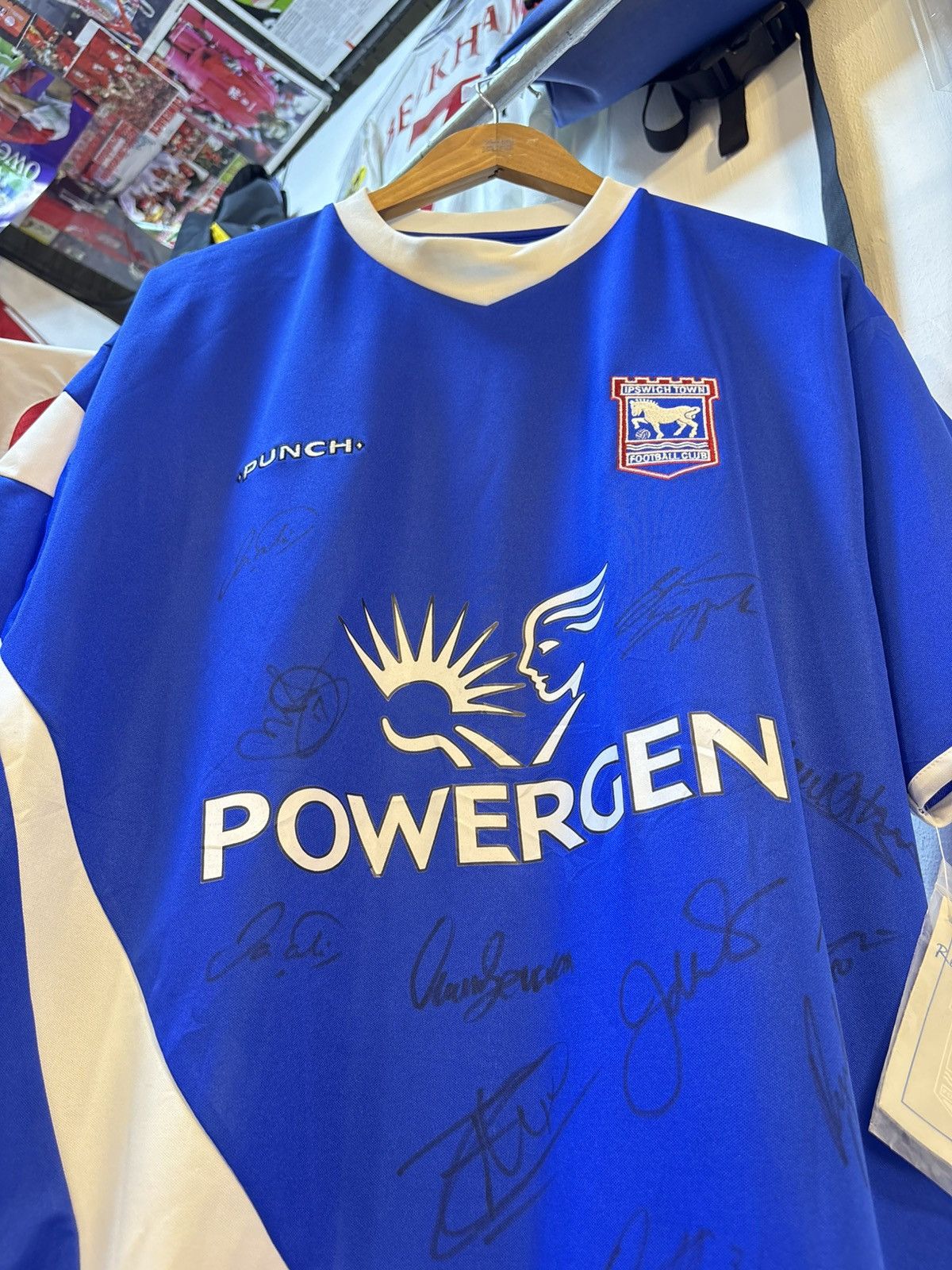 Other Vintage 2005-2007 Ipswich Town Home Kit Signed Shirt Size US XL / EU 56 / 4 - 2 Thumbnail