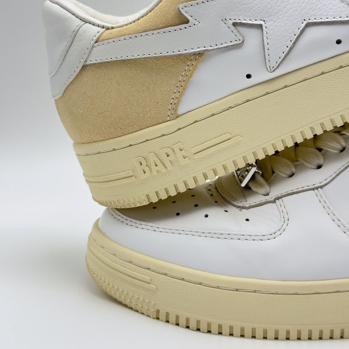 Bape A Bathing Ape Bapesta Suede Heel White 2021 Size US 9.5 / EU 42-43 - 3 Thumbnail