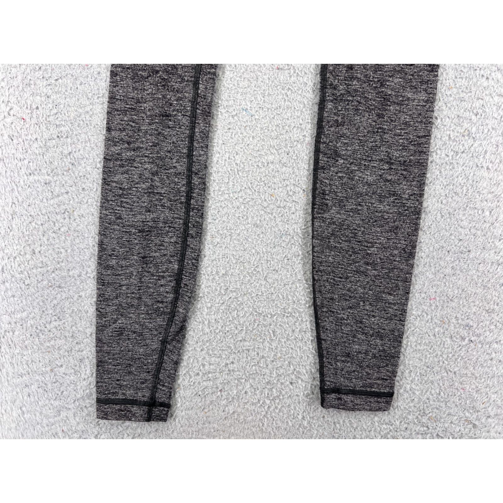Lululemon Lululemon Wunder Under Pants Womens 4 Gray 28" Inseam Hi-Rise Luon Yoga Training Tight Compression Athletic Activewear Size 27" / US 4 / IT 40 - 2 Thumbnail