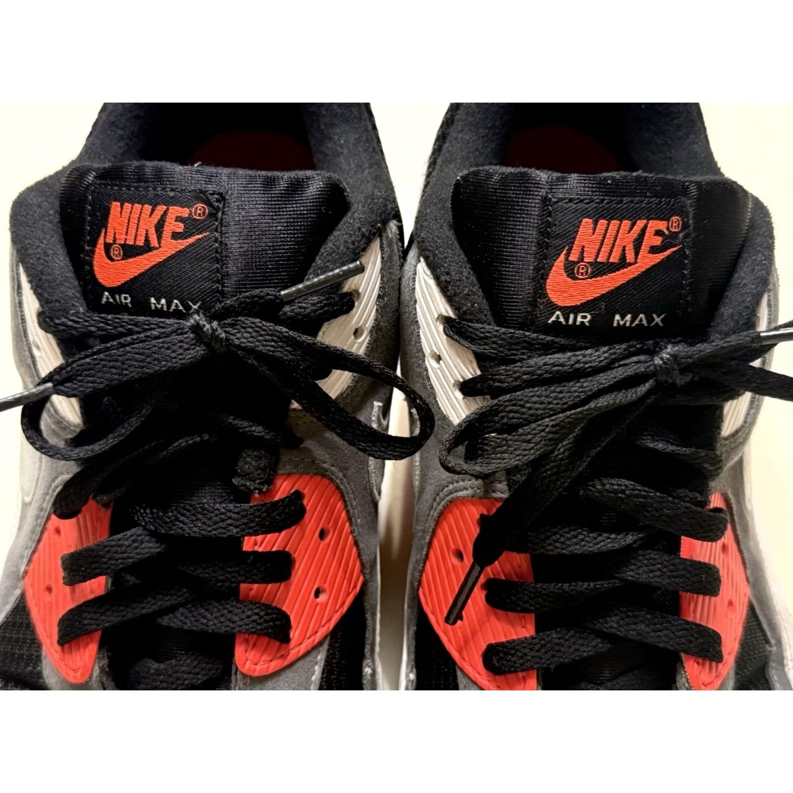 Nike Nike Air Max 90 Sneaker Men 2015 Size 13 US/47.5 EU Black/White/Gray Infrared Reversed OG 725233-006 Vintage: No Size US 12 / EU 45 - 7 Thumbnail