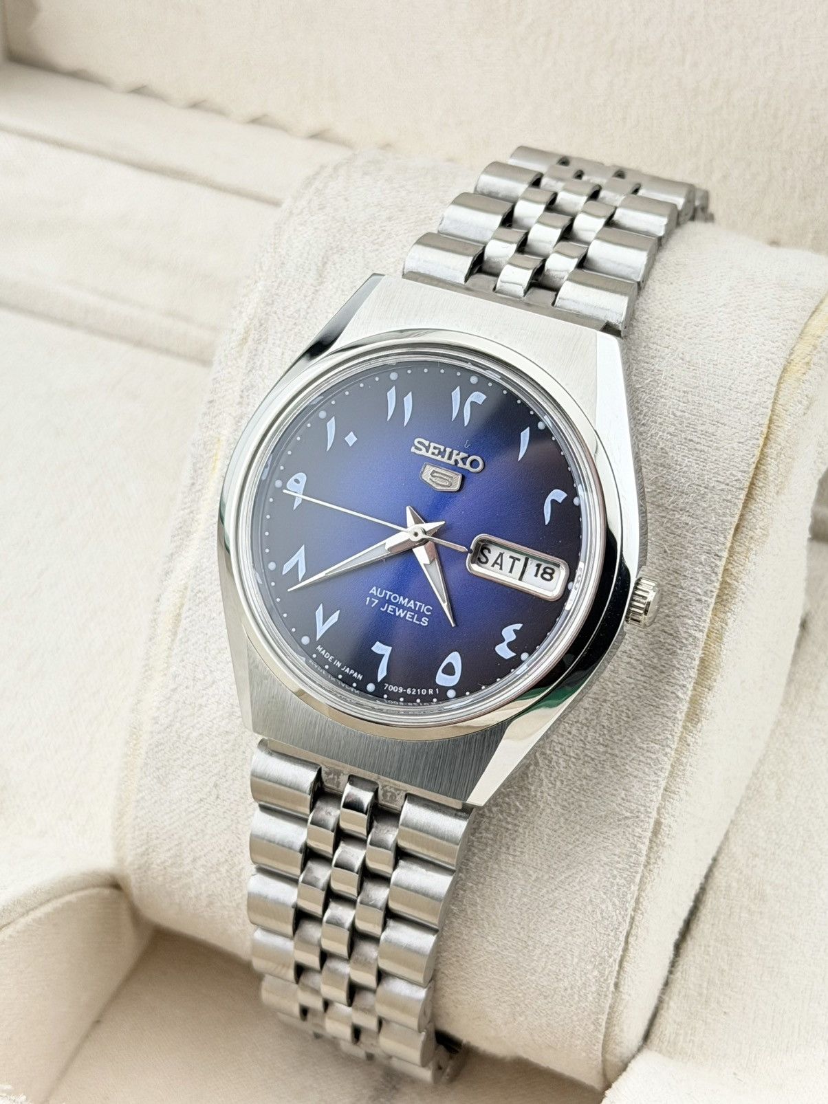 Seiko Seiko 5 Automatic Vintage Watch Navy Blue Dial Wristwatch Size 36 - 5 Thumbnail