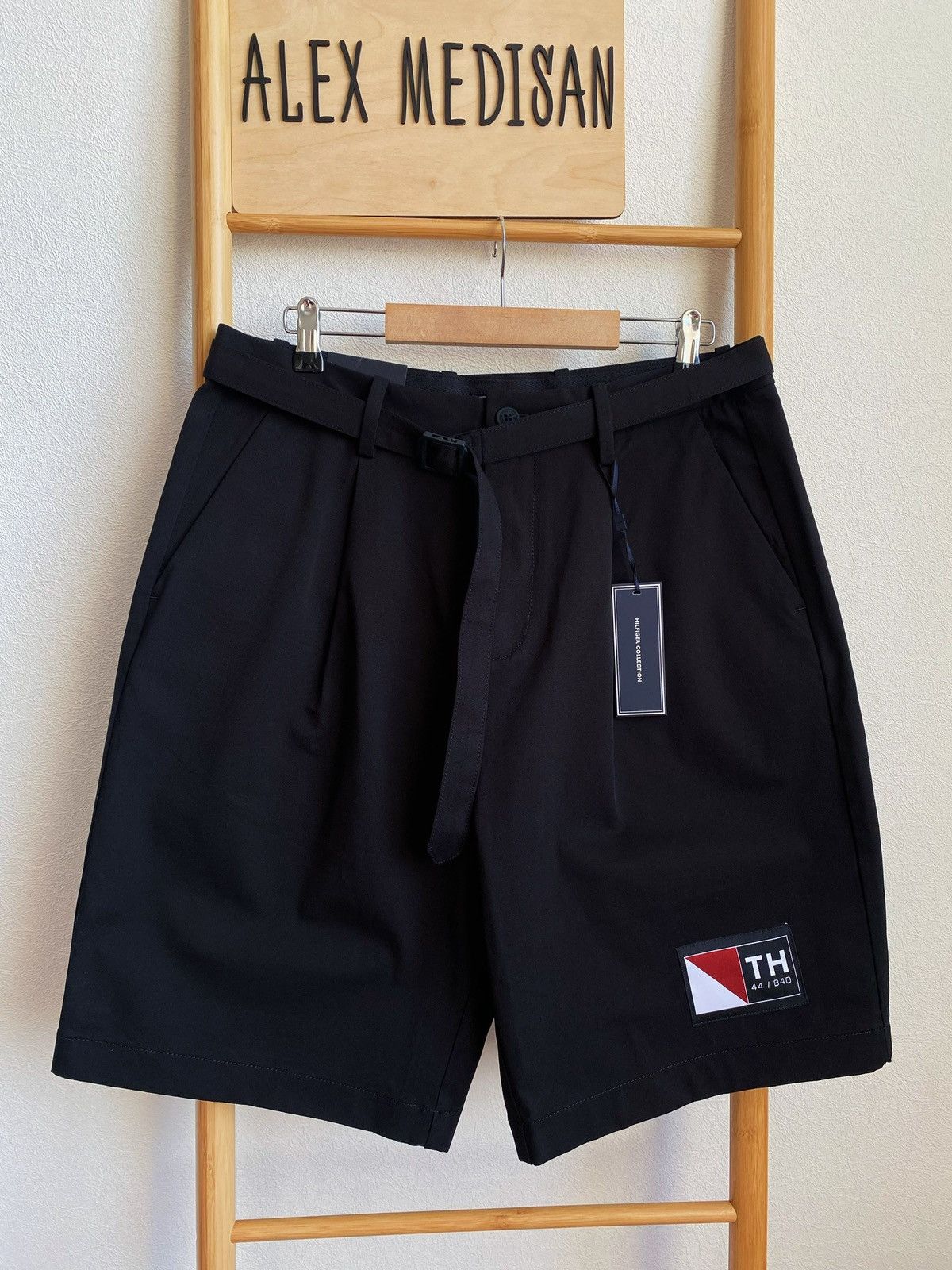 Tommy Hilfiger Hilfiger Collection Solid Pleated Shorts Size US 32 / EU 48 - 6 Thumbnail