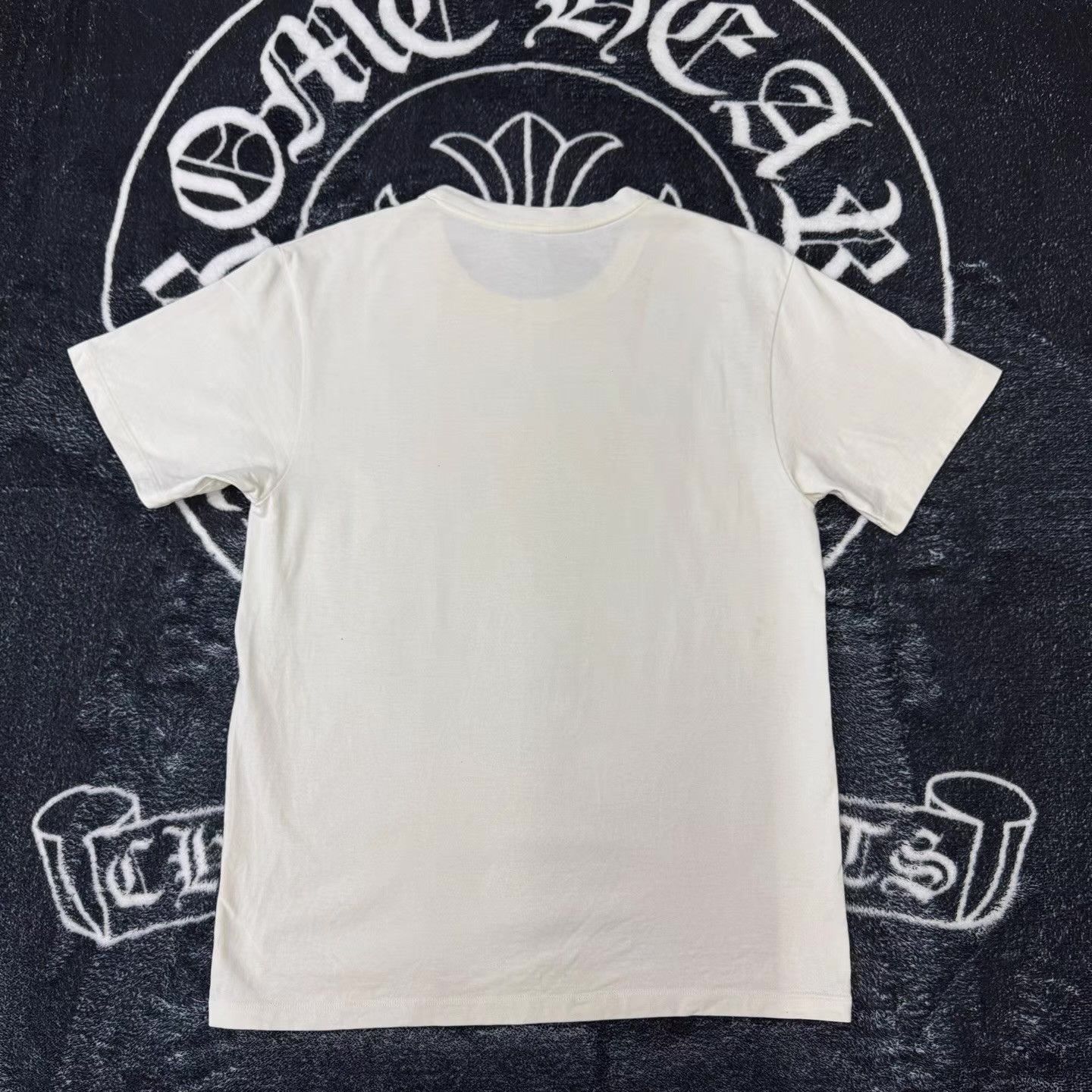 Gucci GUCCI White ShortSleevewithRed & Green Lightning Print Q10 Size US XS / EU 42 / 0 - 2 Thumbnail