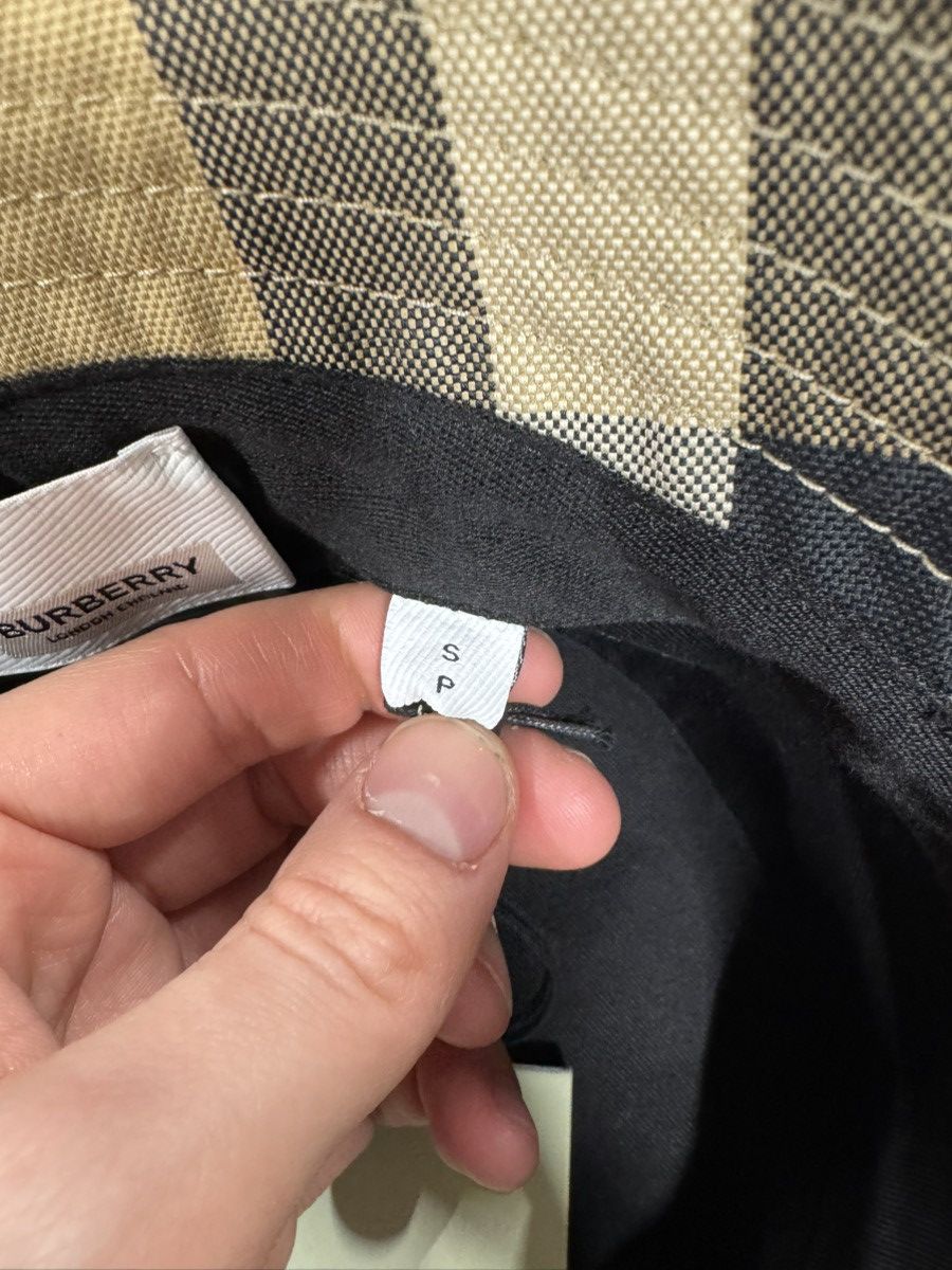 Burberry Burberry Classic Check Bucket Hat 600$ Size ONE SIZE - 6 Thumbnail