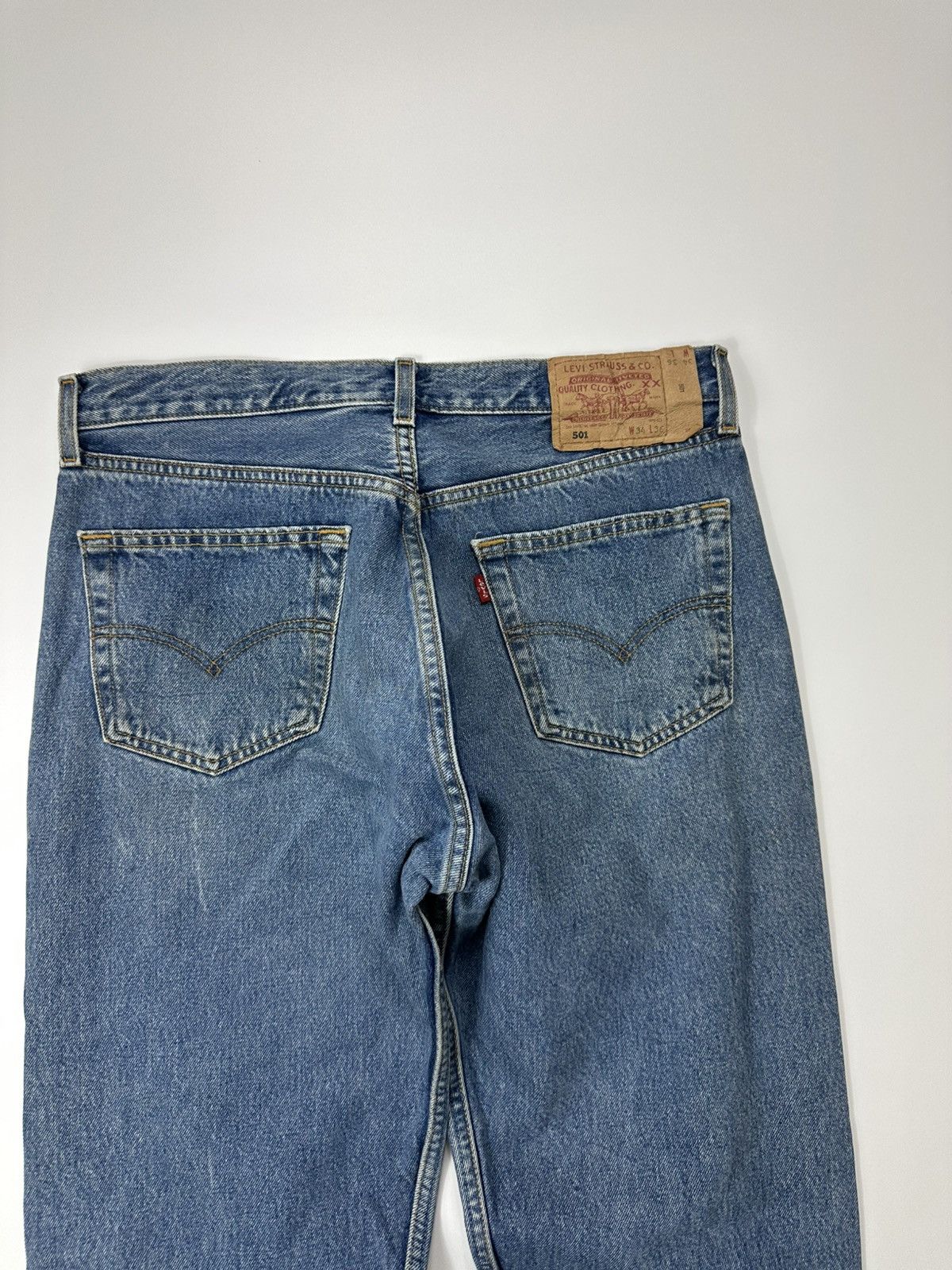 Levi's Vintage Levis 501 Denim Jeans W36 L34 Light Regular Size US 36 / EU 52 - 9 Thumbnail