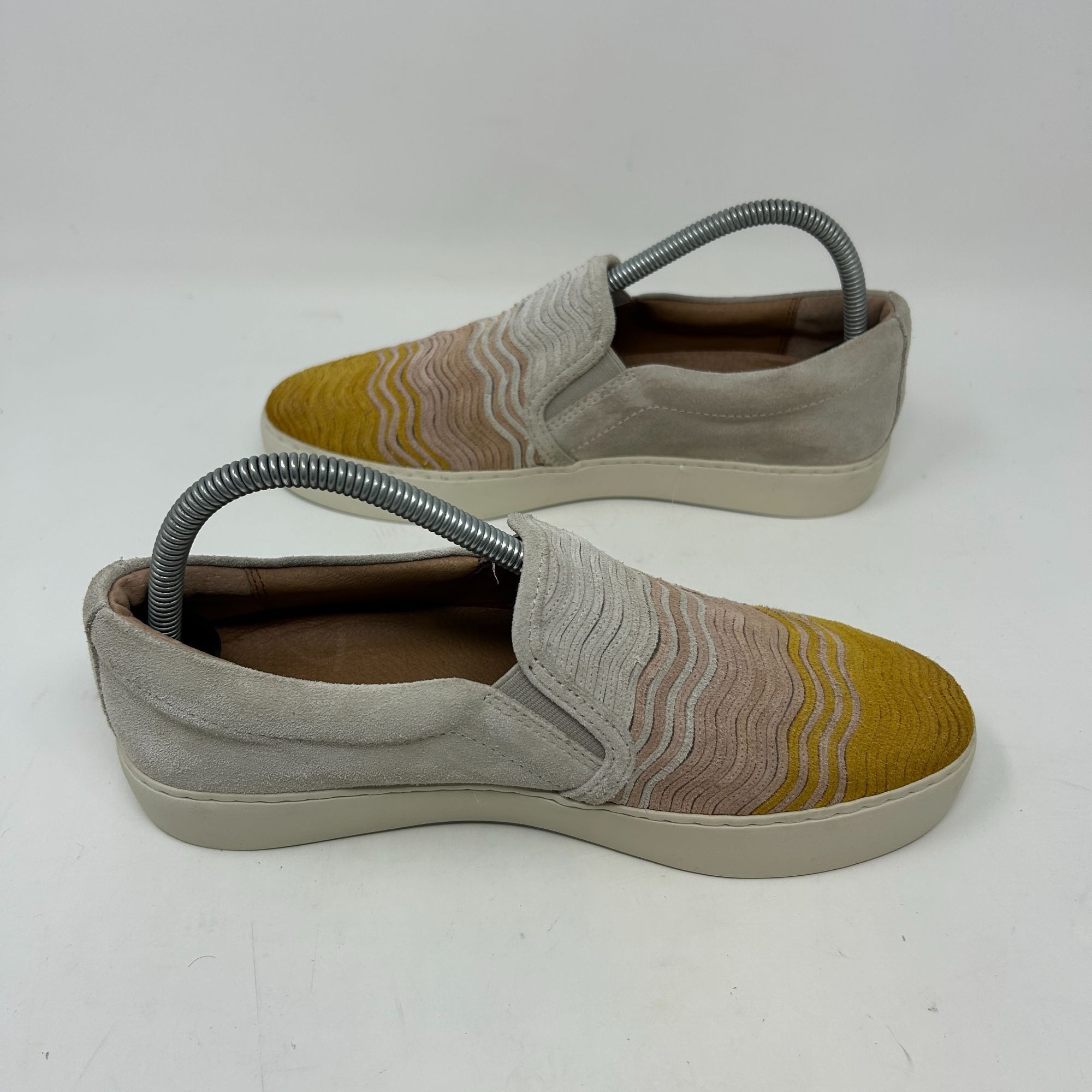 Frye Frye Women's Lena Wave Slip On Sneaker suede Textured Slip-O Size US 8 / IT 38 - 7 Thumbnail