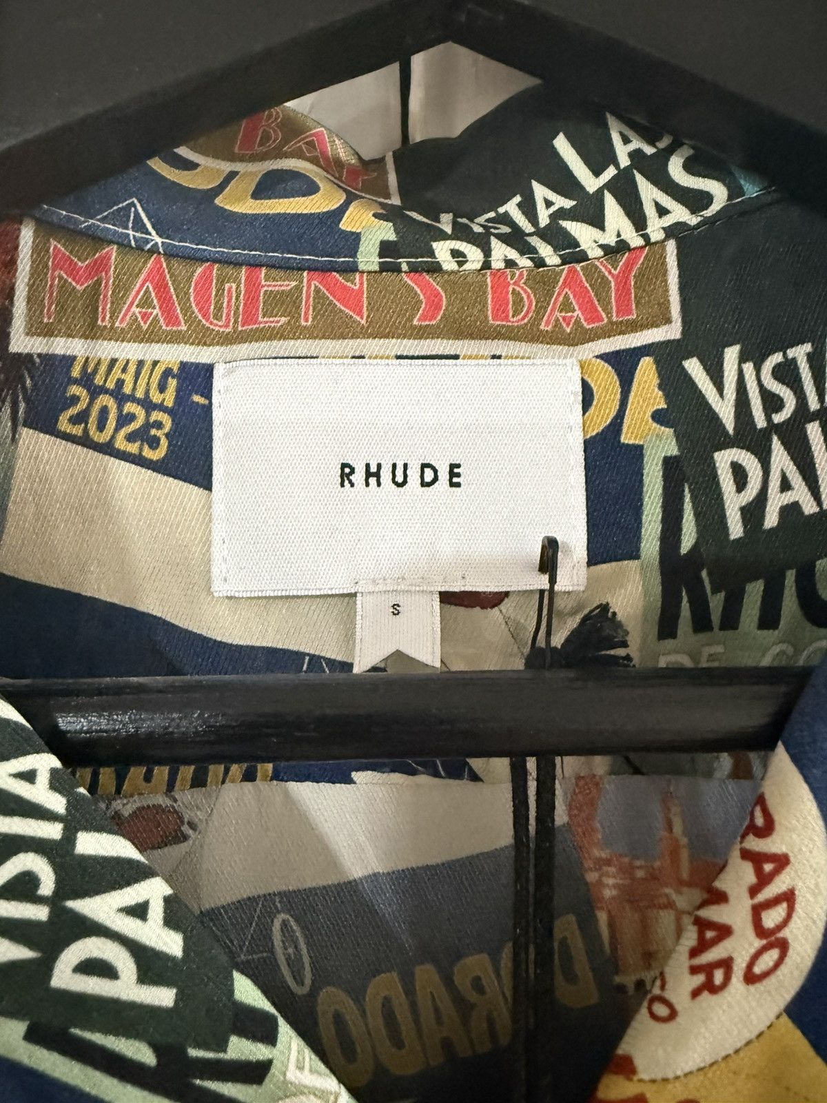 Rhude Rhude Mens Multi Color Postcard Silk Shirt Size US S / EU 44-46 / 1 - 3 Thumbnail