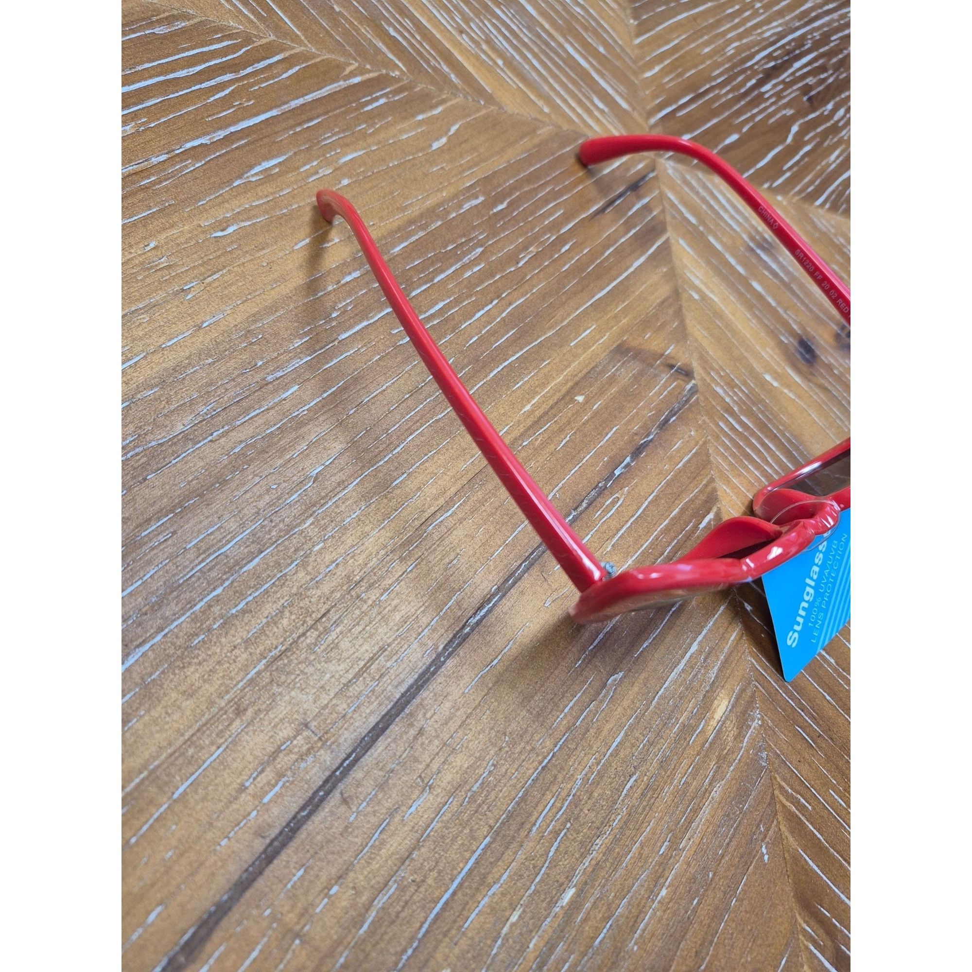 Foster Grant Heart-Shaped Red Sunglasses With 100% UVA/UVB Protection By Size ONE SIZE - 7 Thumbnail