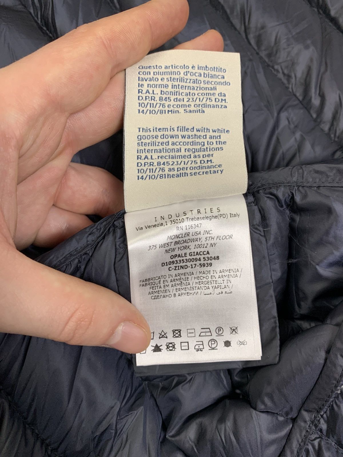 Moncler Moncler Goose Down BlazerJacket Women's Size 3 Size L / US 10 / IT 46 - 21 Thumbnail