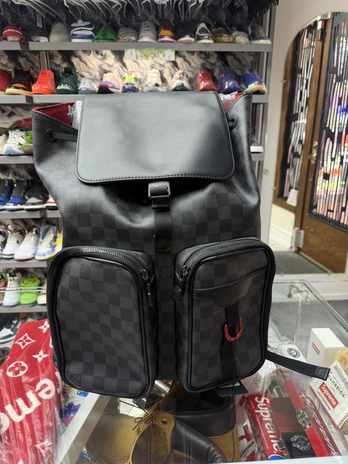 Louis Vuitton Louis Vuitton Damier Utility Backpack Size ONE SIZE - 3 Thumbnail