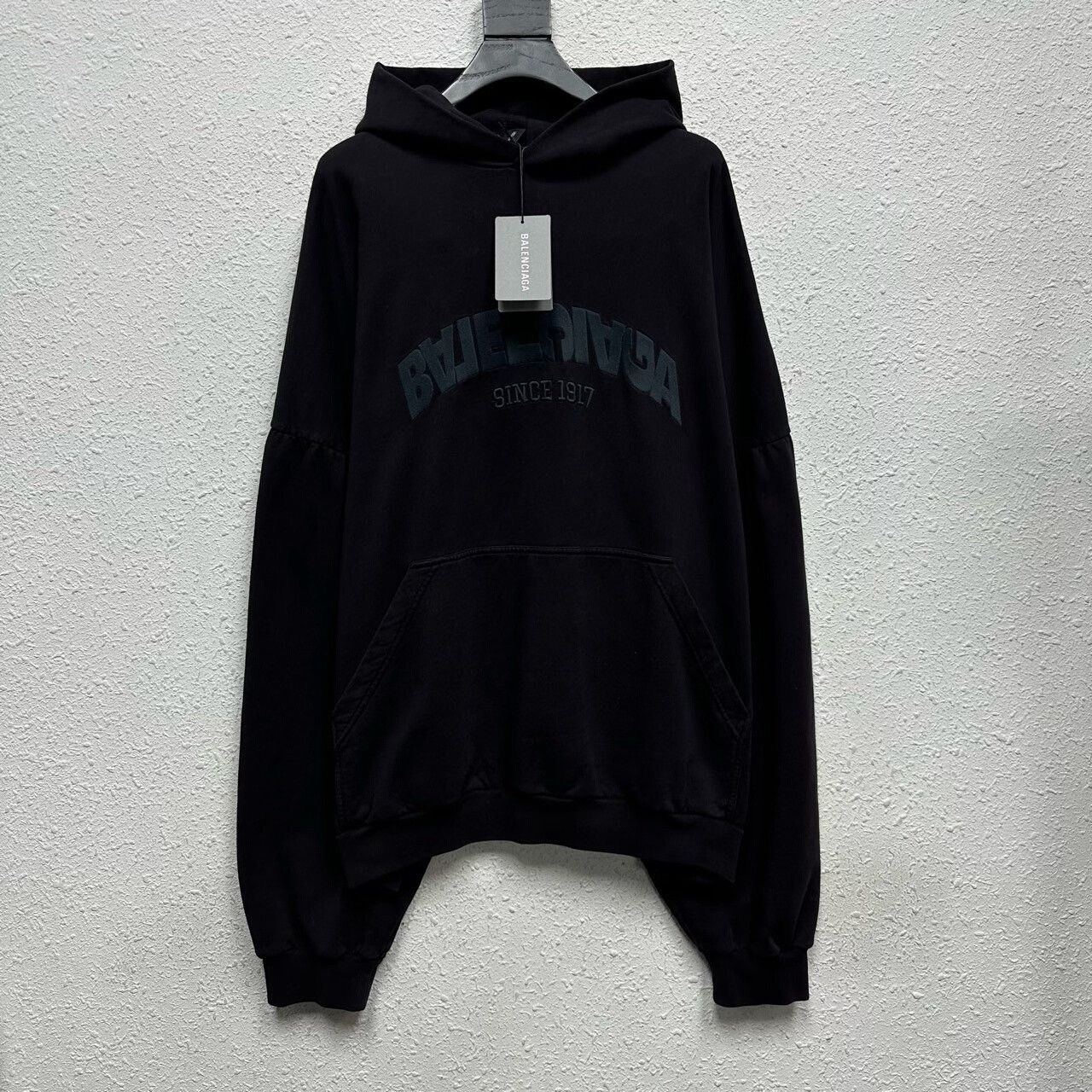 Balenciaga Balenciaga Black Brown Logo Embroidered Hoodie Size US S / EU 44-46 / 1 - 1 Thumbnail