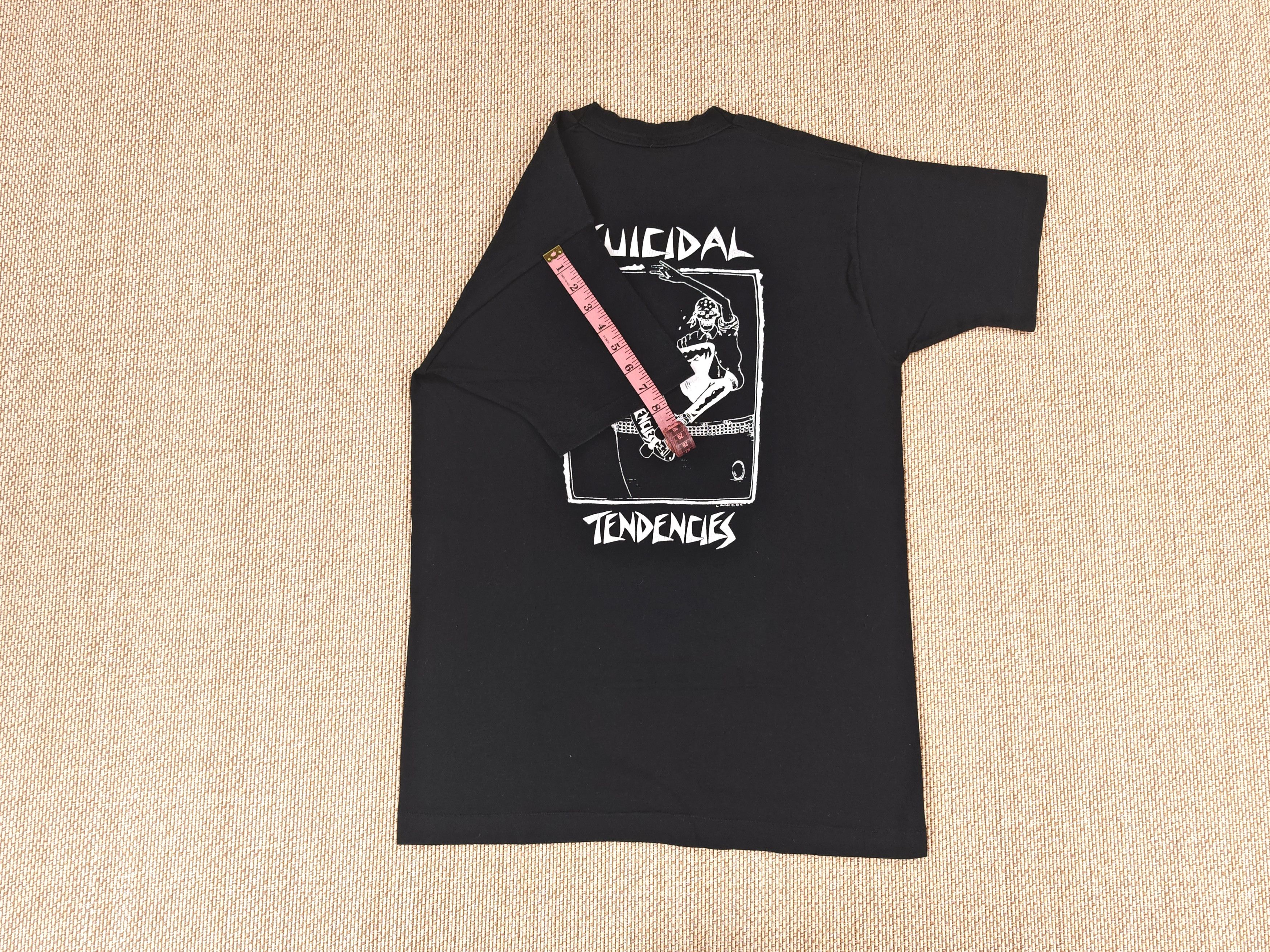 Vintage Vintage 1990s Suicidal Tendencies Skate Backhit Tee Size US M / EU 48-50 / 2 - 5 Thumbnail