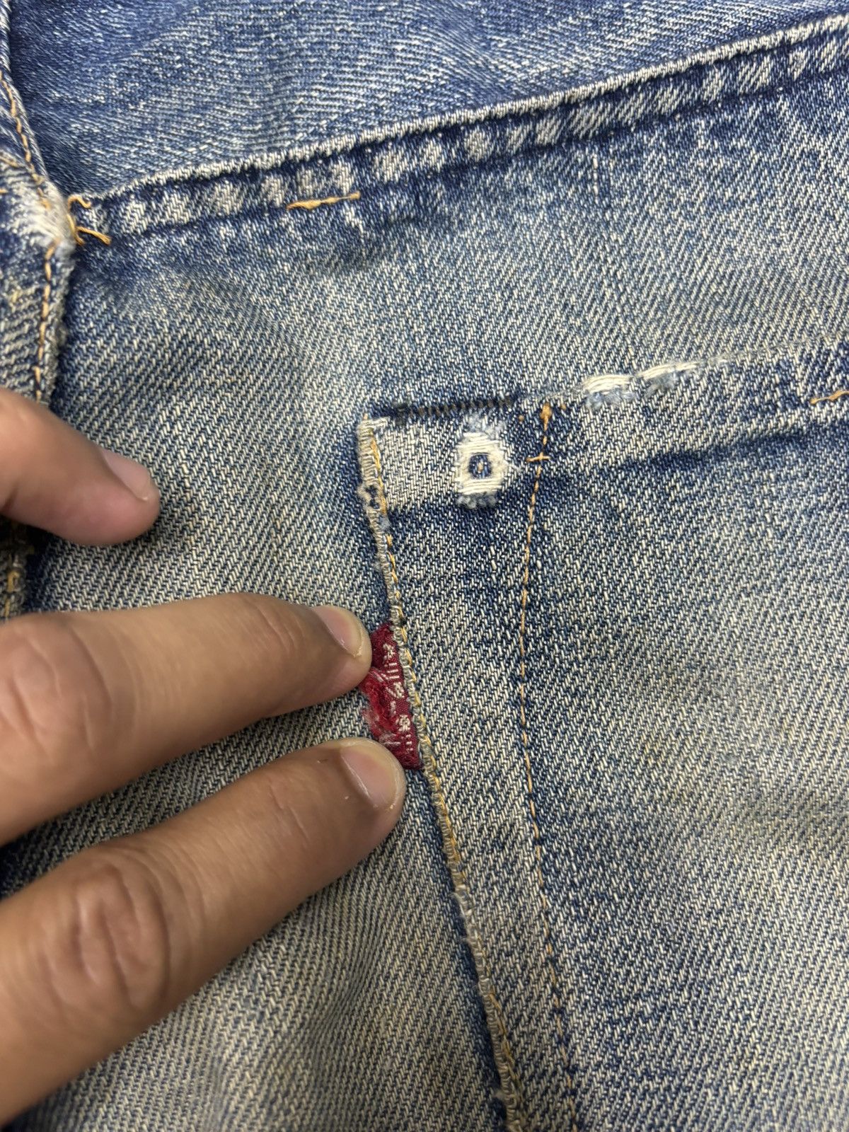 Denime VINTAGE DENIME REDLINE SELVEDGE DISTRESSED DENIM JEANS Size US 30 / EU 46 - 12 Thumbnail
