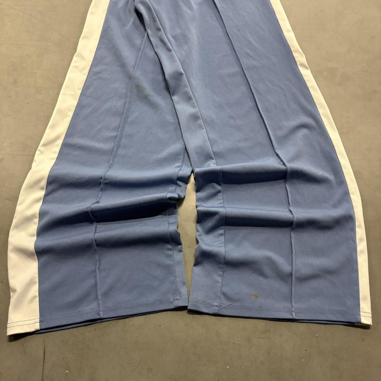 Vintage Crazy Vintage Y2K/2000s Super Baggy Wideleg Baby Blue Striped Sweatpants! Size US 28 / EU 44 - 3 Thumbnail