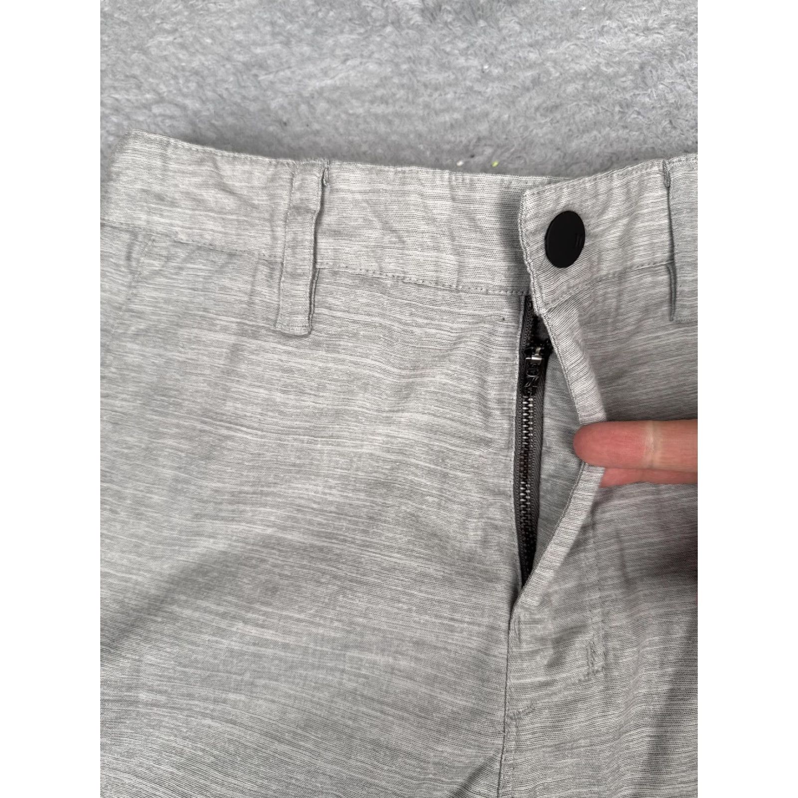 Hurley Hurley Shorts Mens 28 Gray Chino Flat Front 10 Inseam Quick Dry H2O-Dri Summer Size US 28 / EU 44 - 6 Thumbnail