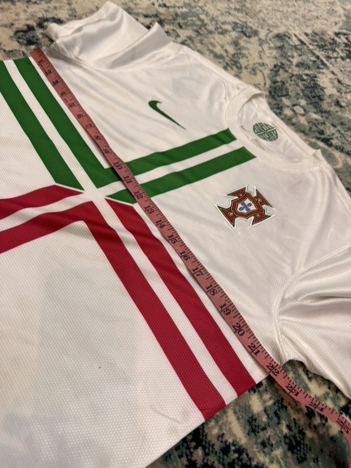 Vintage VINTAGE 2012-2013 PORTUGAL AWAY KIT JERSEY Size US L / EU 52-54 / 3 - 4 Thumbnail