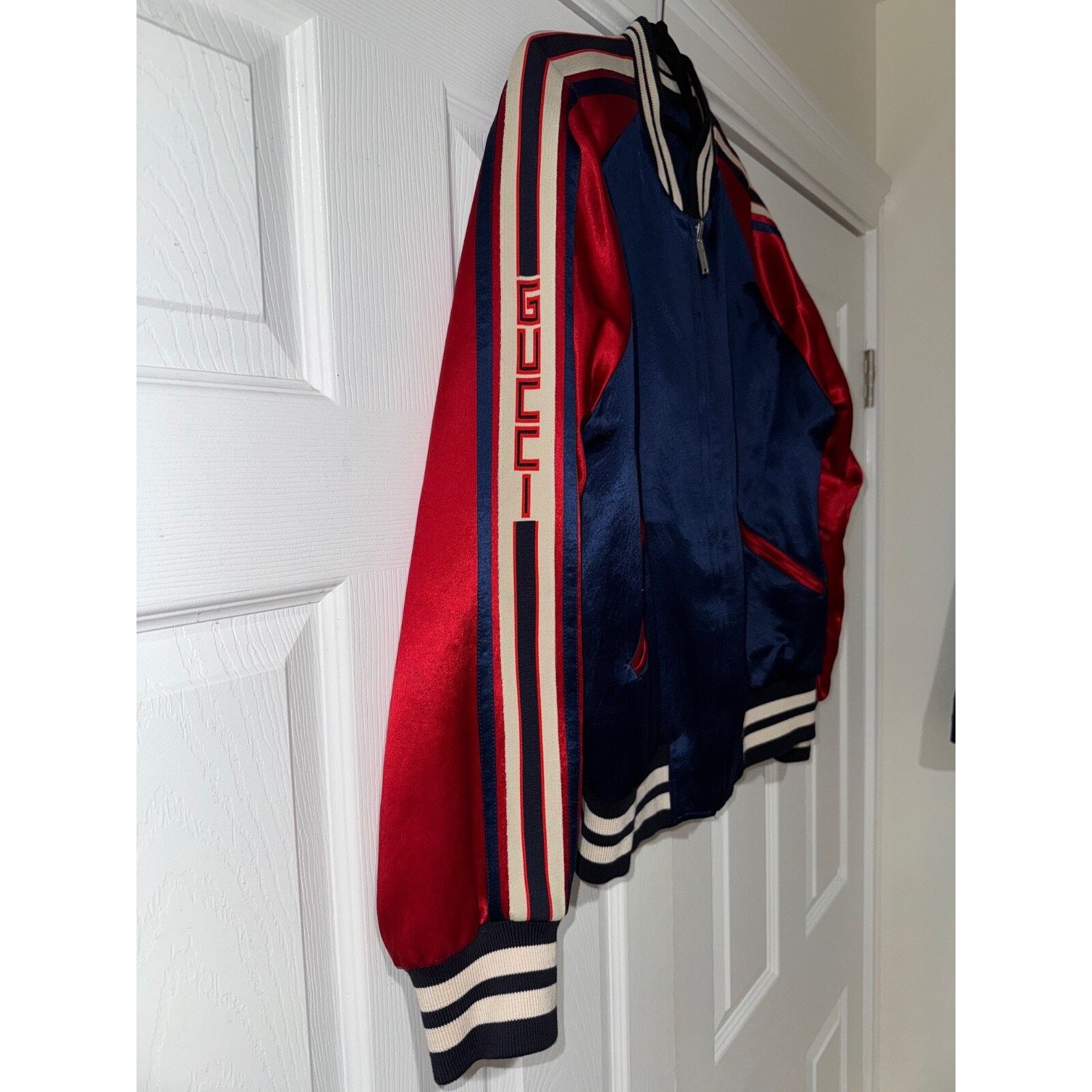 Gucci Gucci Silk Acetate Reversible Bomber Souvenir Jacket 48 Size US M / EU 48-50 / 2 - 10 Thumbnail
