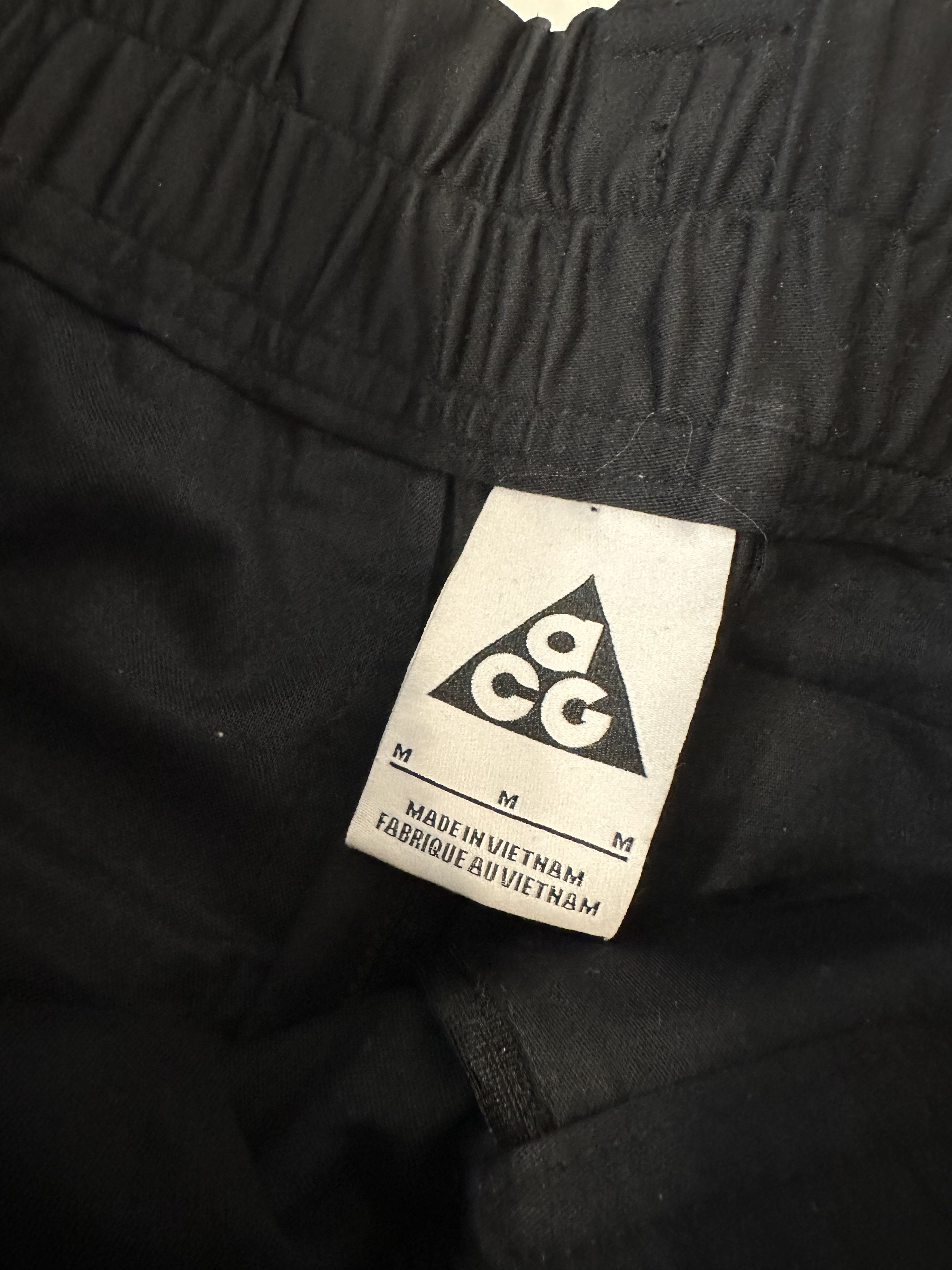 Nike ACG NikeLab ACG Front Pocket Cargo Shorts Medium Size US 32 / EU 48 - 6 Thumbnail