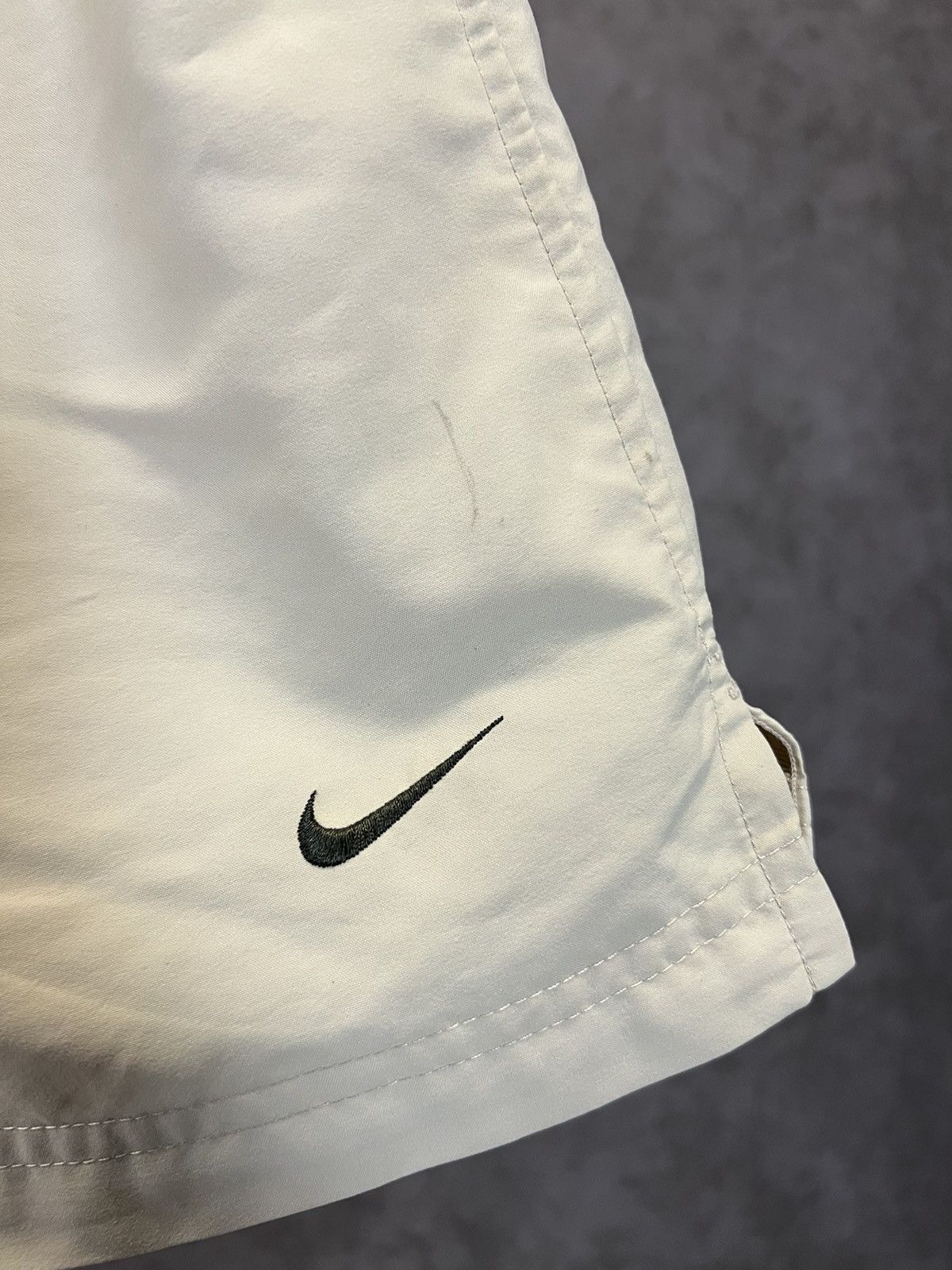 Nike Nike swoosh vintage shorts Size US 34 / EU 50 - 3 Thumbnail