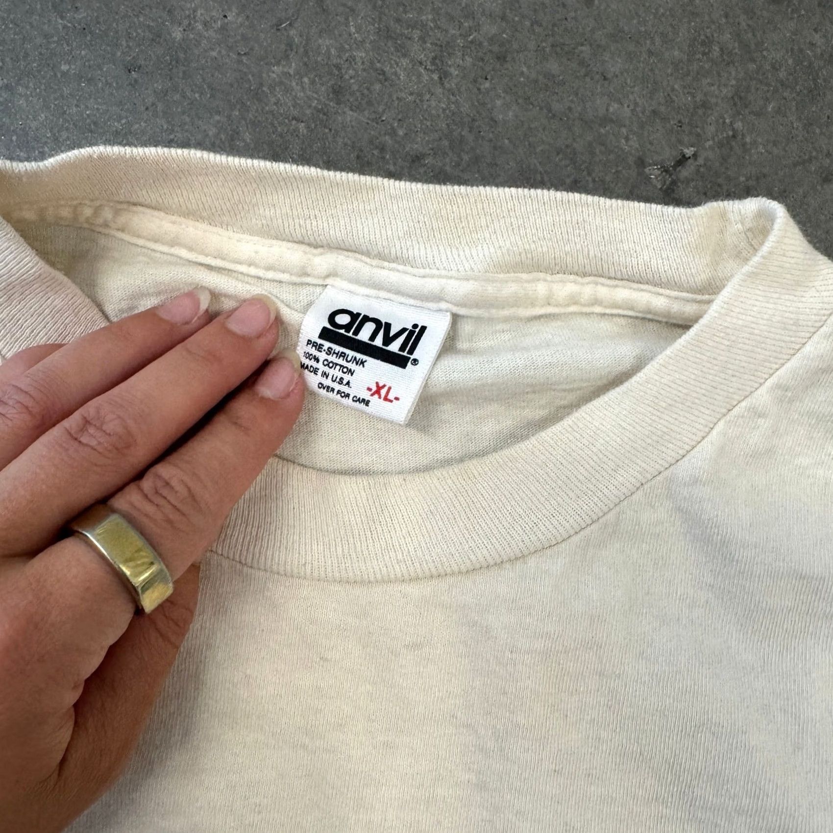 Vintage VINTAGE Y2K 1990 NEW GENERATION SENIORS LONGSLEEVE WHITE GRAPHIC TEE XL Men XL White Graphic Tee Mens Size US XL / EU 56 / 4 - 5 Thumbnail