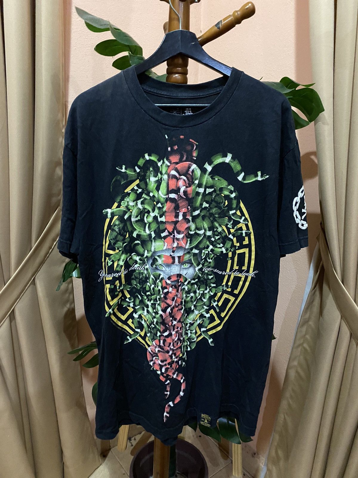 Dissizit Dissizit Black Graphic T-Shirt with Serpent and Chain Motif Size US L / EU 52-54 / 3 - 1 Thumbnail