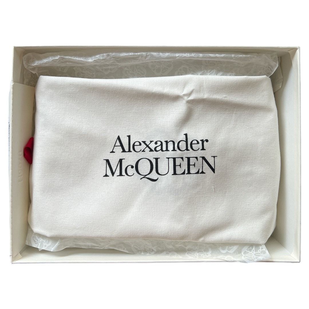 Alexander McQueen ALEXANDER MCQUEEN Navy Debossed Slide Sandals IT36.5/US6.5 Size US 6.5 / IT 36.5 - 15 Thumbnail