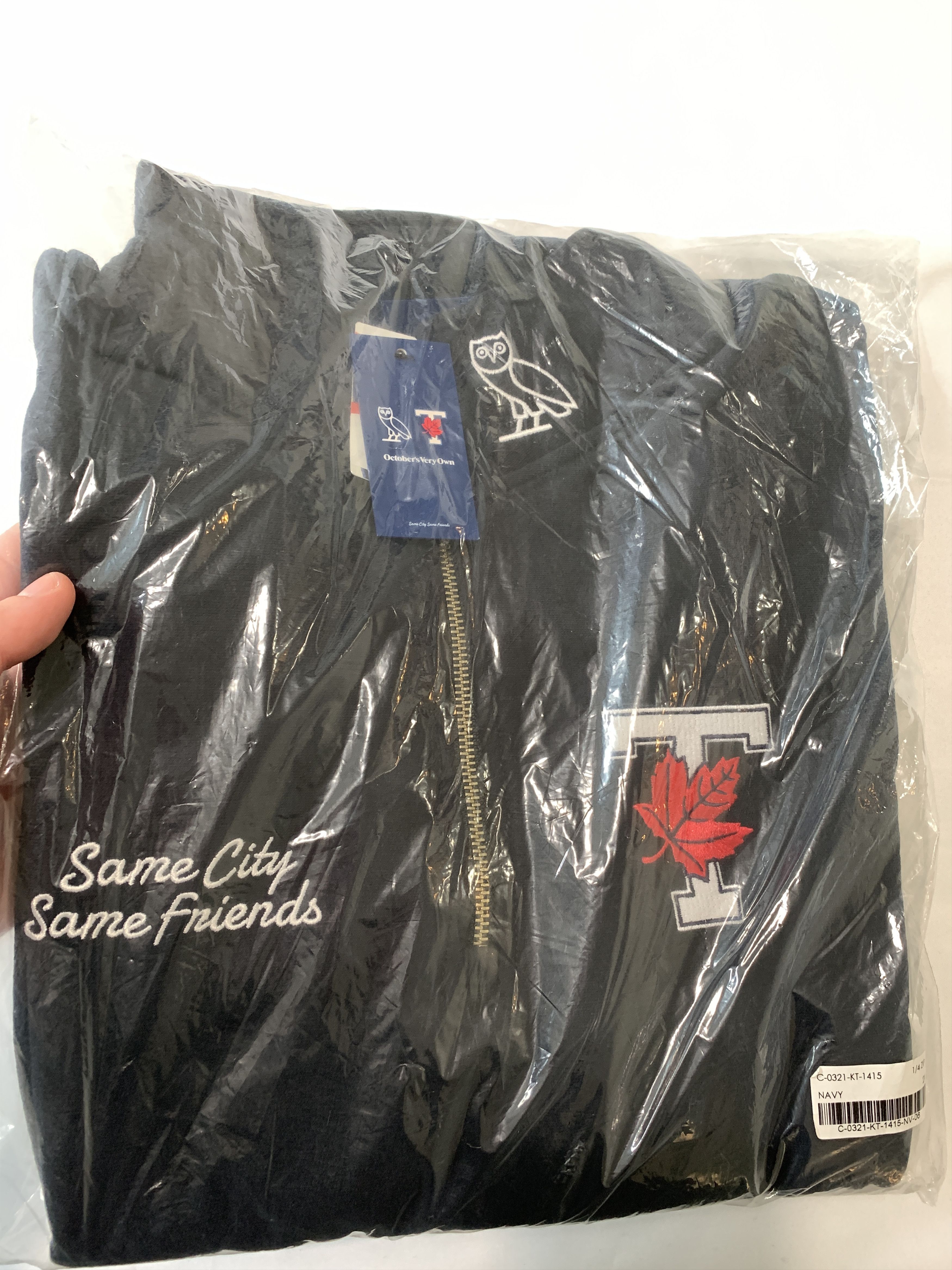 Drake OVO X UofT QUARTER ZIP SWEATSHIRT - NAVY Size US XXL / EU 58 / 5 - 2 Thumbnail